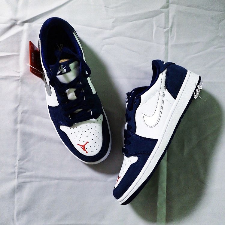 Jordan 1 Low SB Koston Midnight Navy 착용 스타일