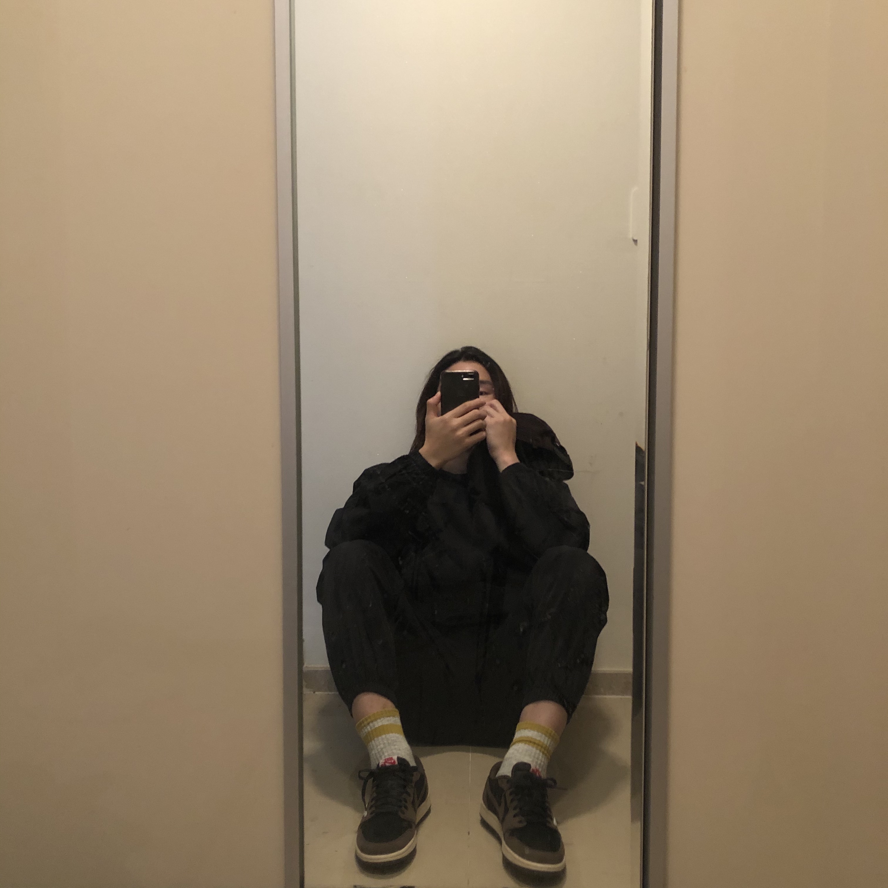 Jordan 1 x Travis Scott Retro Low OG SP Mocha 착용 스타일