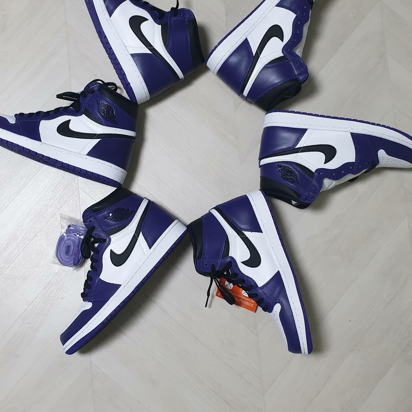 Jordan 1 Retro High OG Court Purple 2020, Nike x Stussy Air Zoom Spiridon Cage 2 Fossil 착용 스타일 - 1