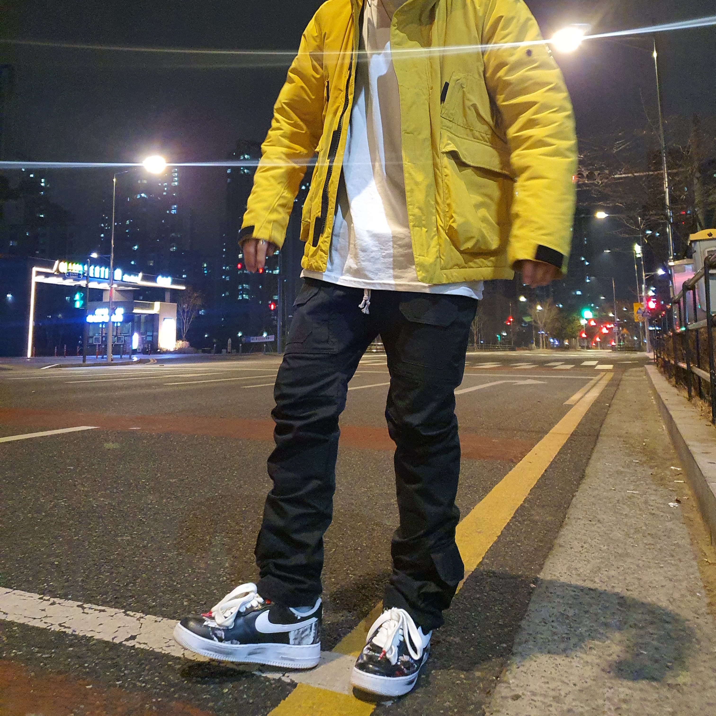 Nike x Peaceminusone Air Force 1 Low Para-Noise 착용 스타일