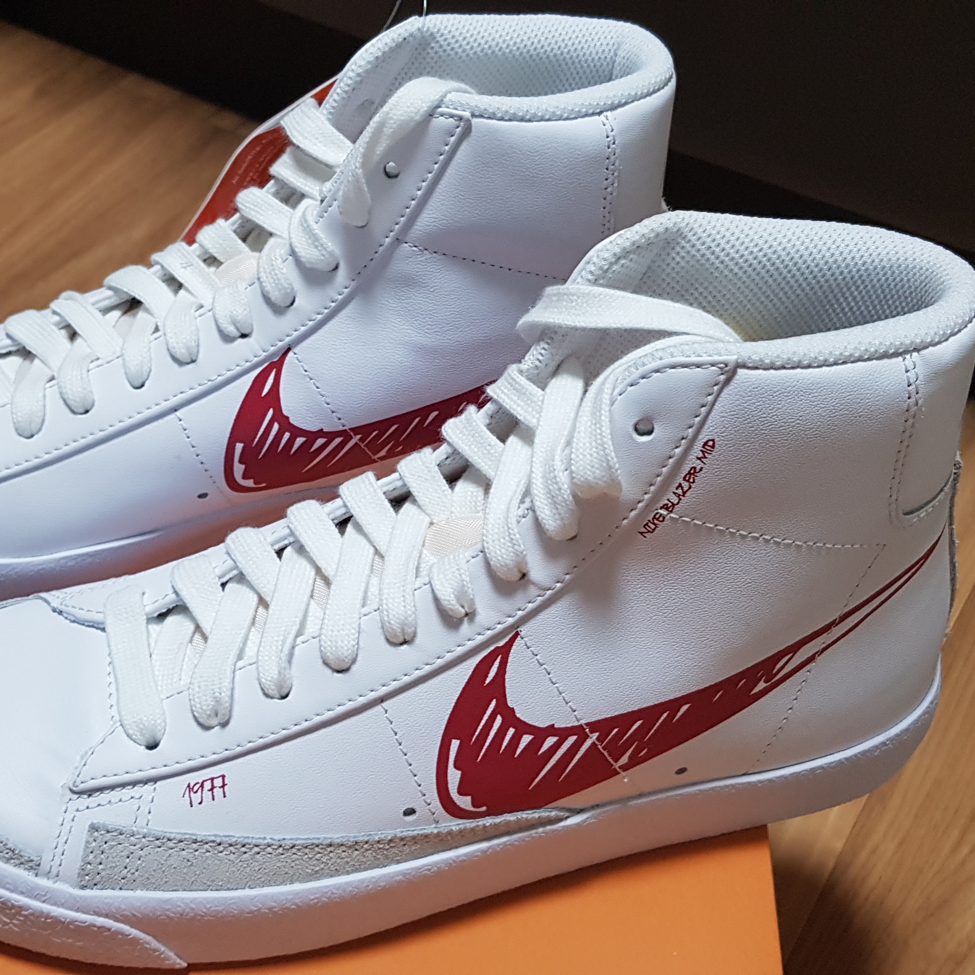 Nike Blazer Mid '77 Sketch White Red 착용 스타일 - 2