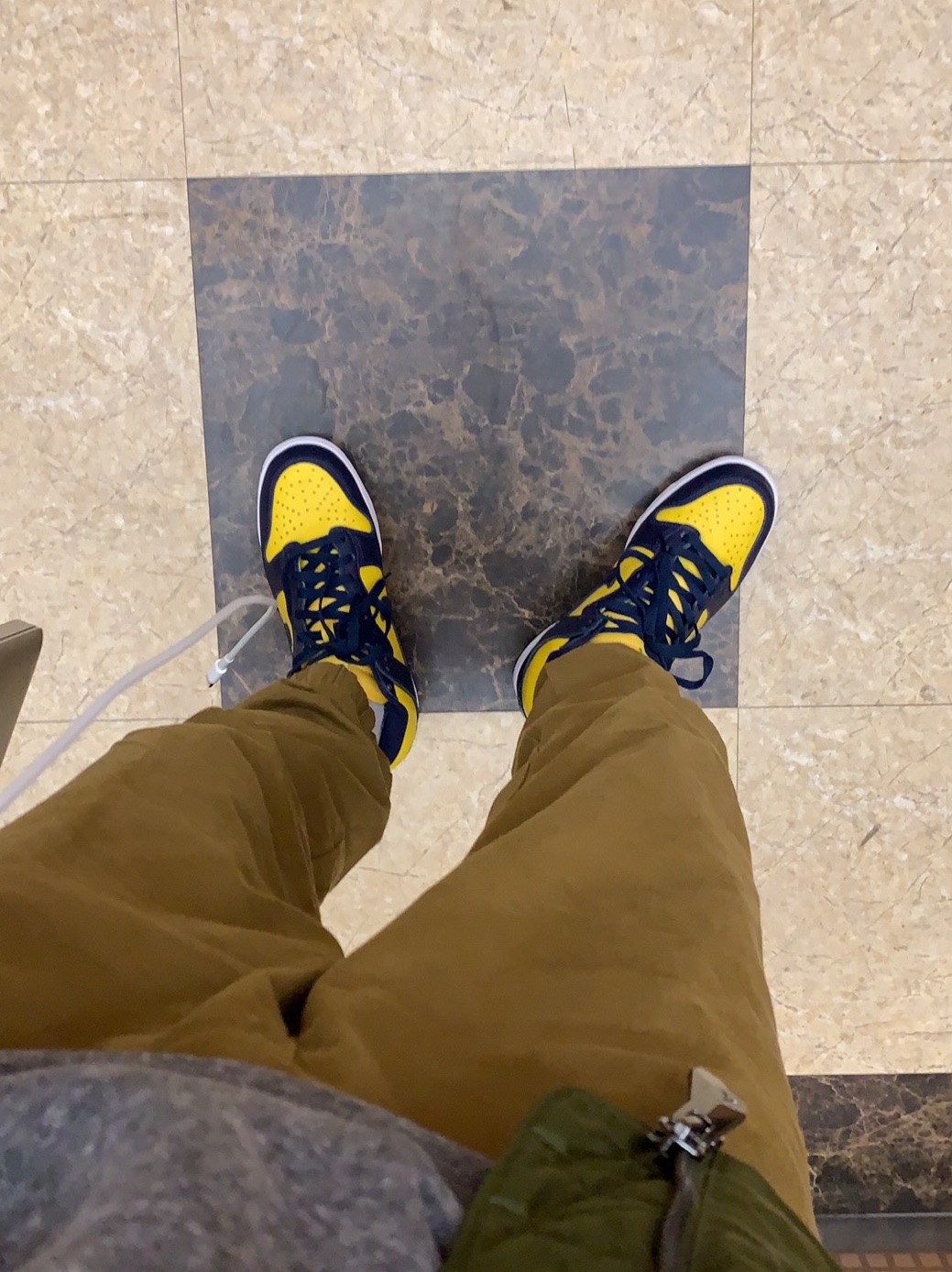 Nike Dunk High SP Maize & Blue 착용 스타일