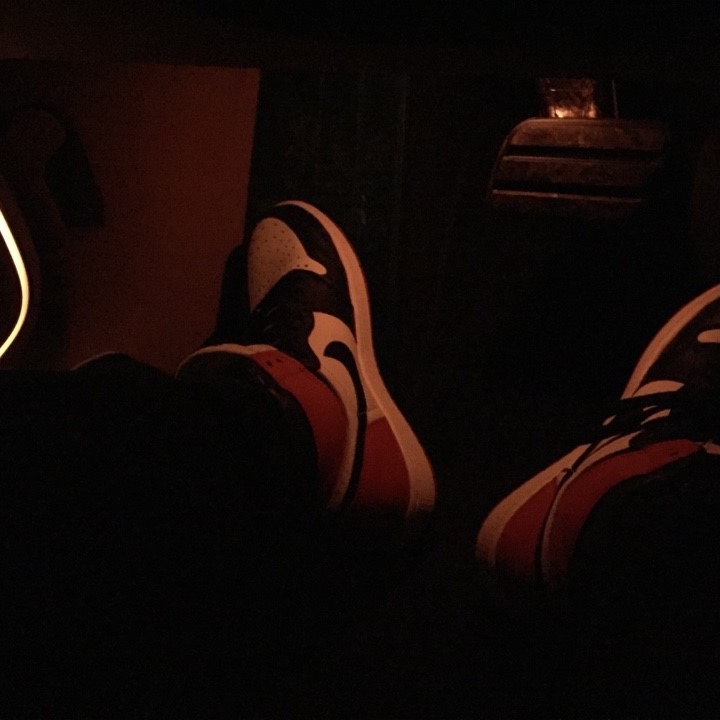Jordan 1 Retro High OG Black Toe 2016, Supreme x The North Face Leather Mountain Parka Black - 18FW 착용 스타일 - 2