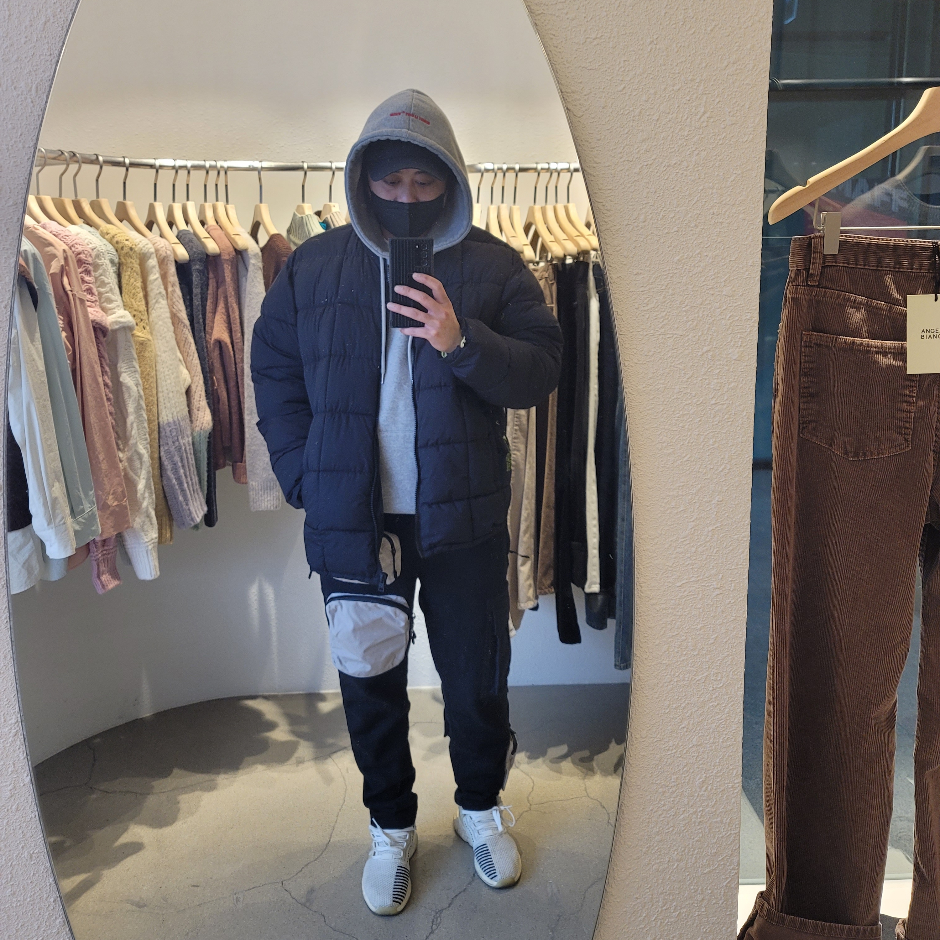 Adidas EQT Support 93/17 Triple Black, Nike x Travis Scott NRG AG Utility Sweatpants Black 착용 스타일