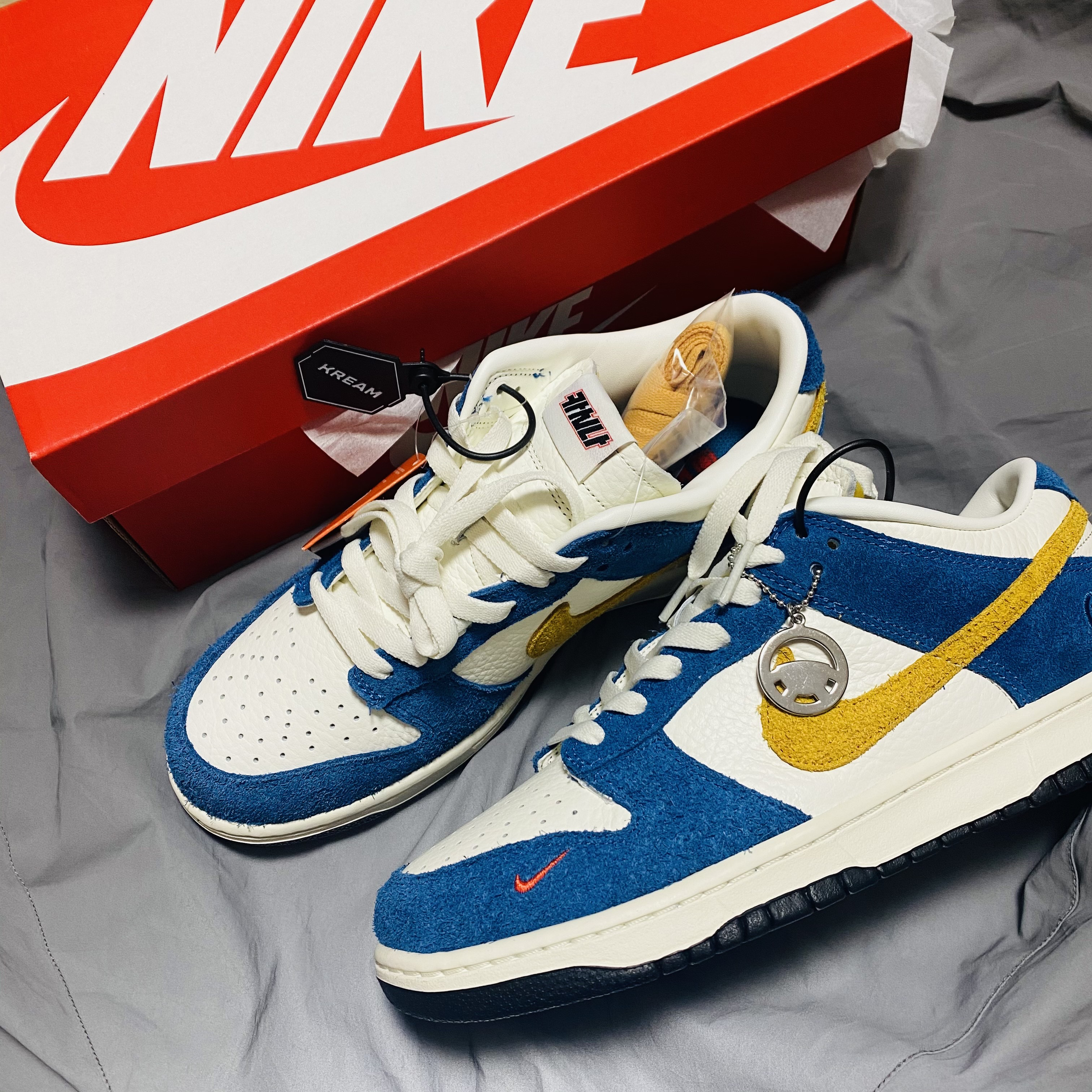 Nike x Kasina Dunk Low 80's Bus 착용 스타일