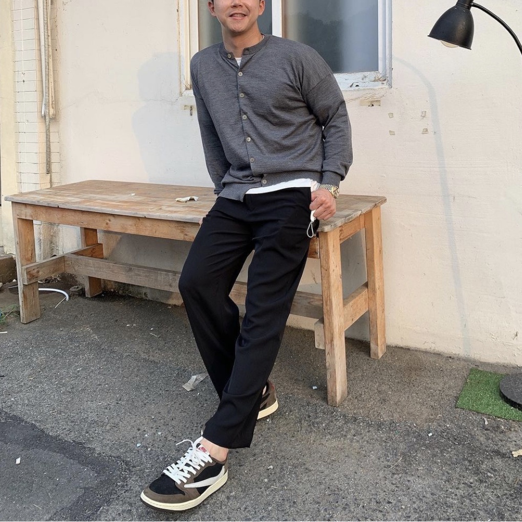 Jordan 1 x Travis Scott Retro Low OG SP Mocha 착용 스타일