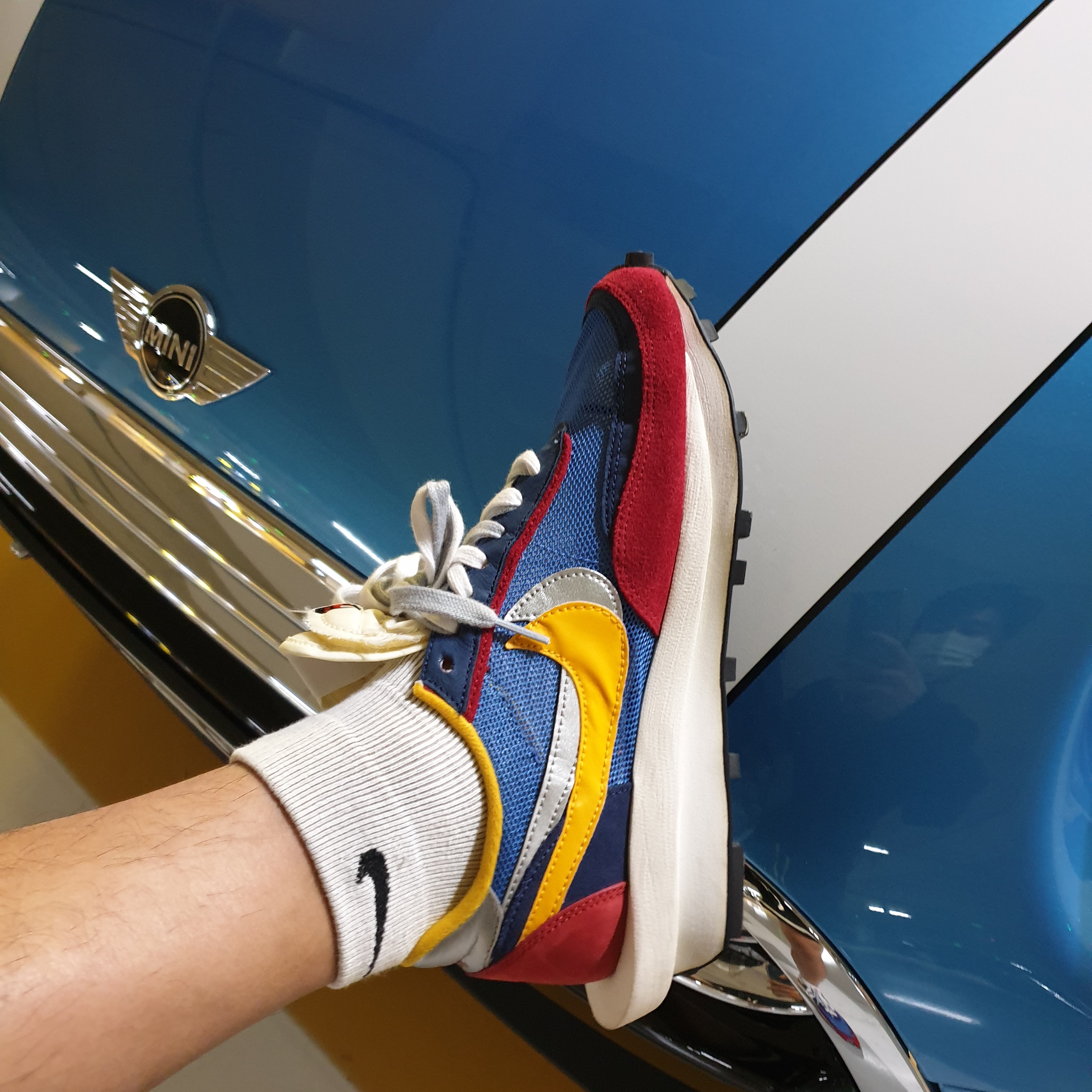 Nike x Sacai LDWaffle Blue Multi 착용 스타일