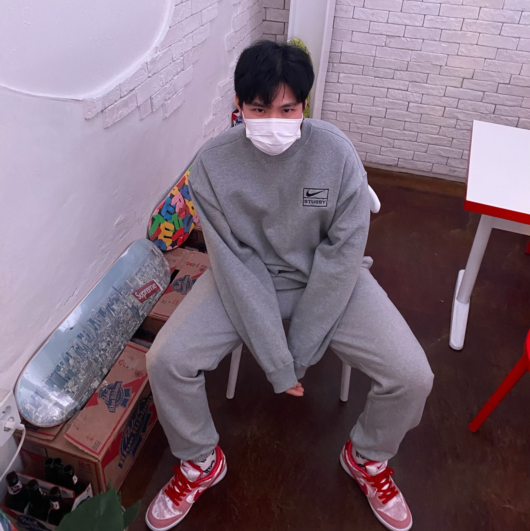Nike x StrangeLove SB Dunk Low Pink (Regular Box), Nike x Stussy NRG BR Crew Fleece Grey 착용 스타일