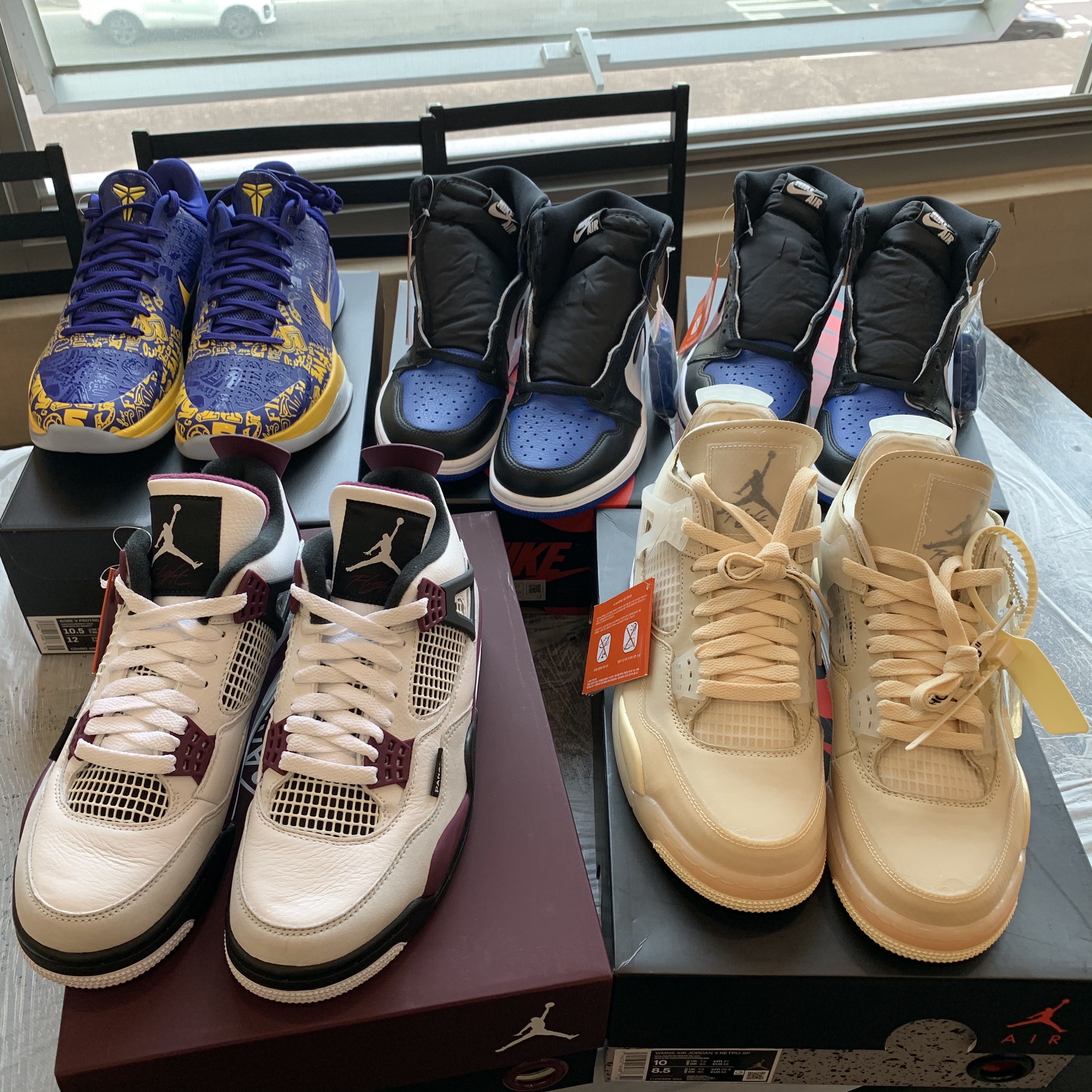 (W) Jordan 4 x Off-White Retro SP Sail, Jordan 4 x Paris Saint-Germain Retro Neutral Grey Bordeaux 착용 스타일