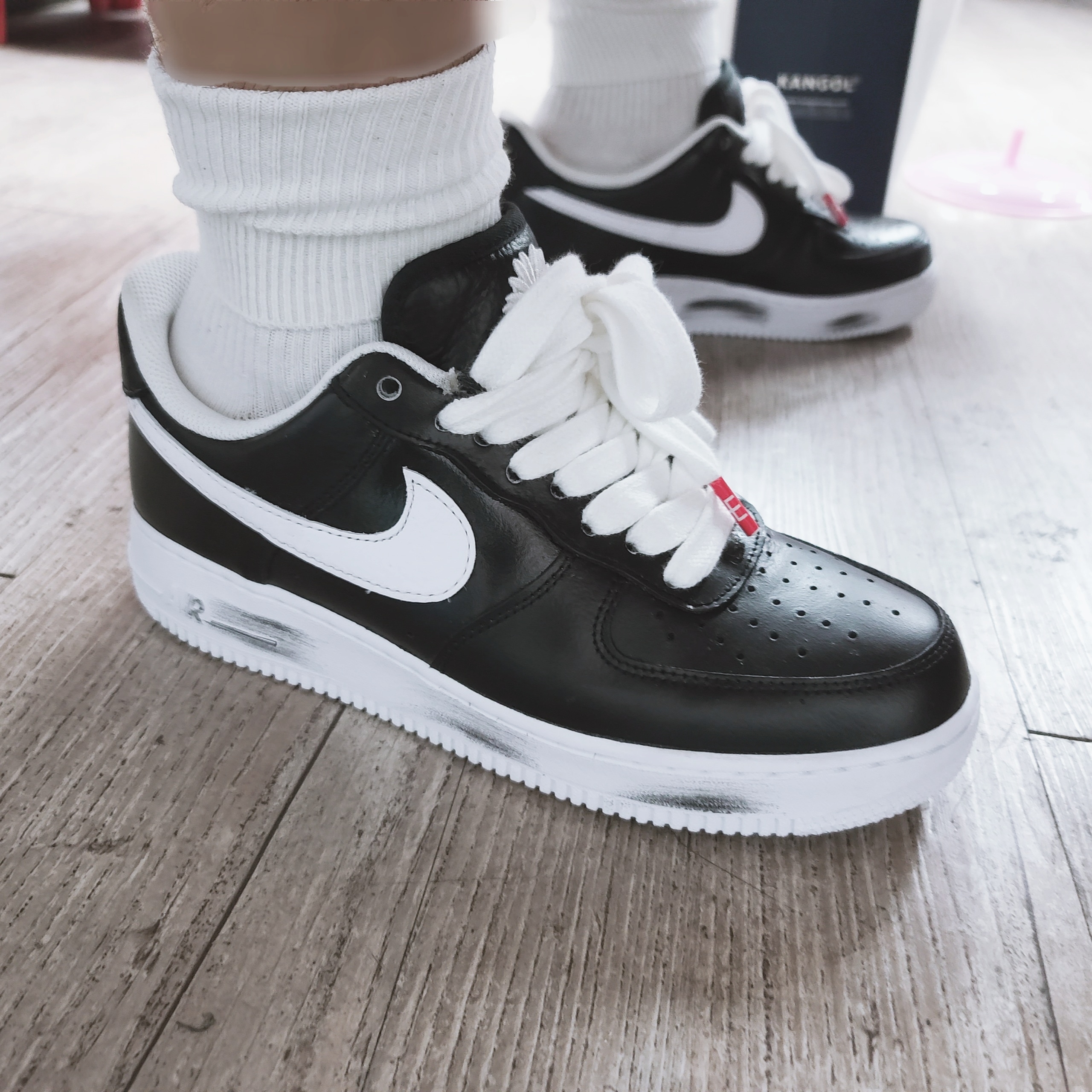 Nike x Peaceminusone Air Force 1 Low Para-Noise 착용 스타일