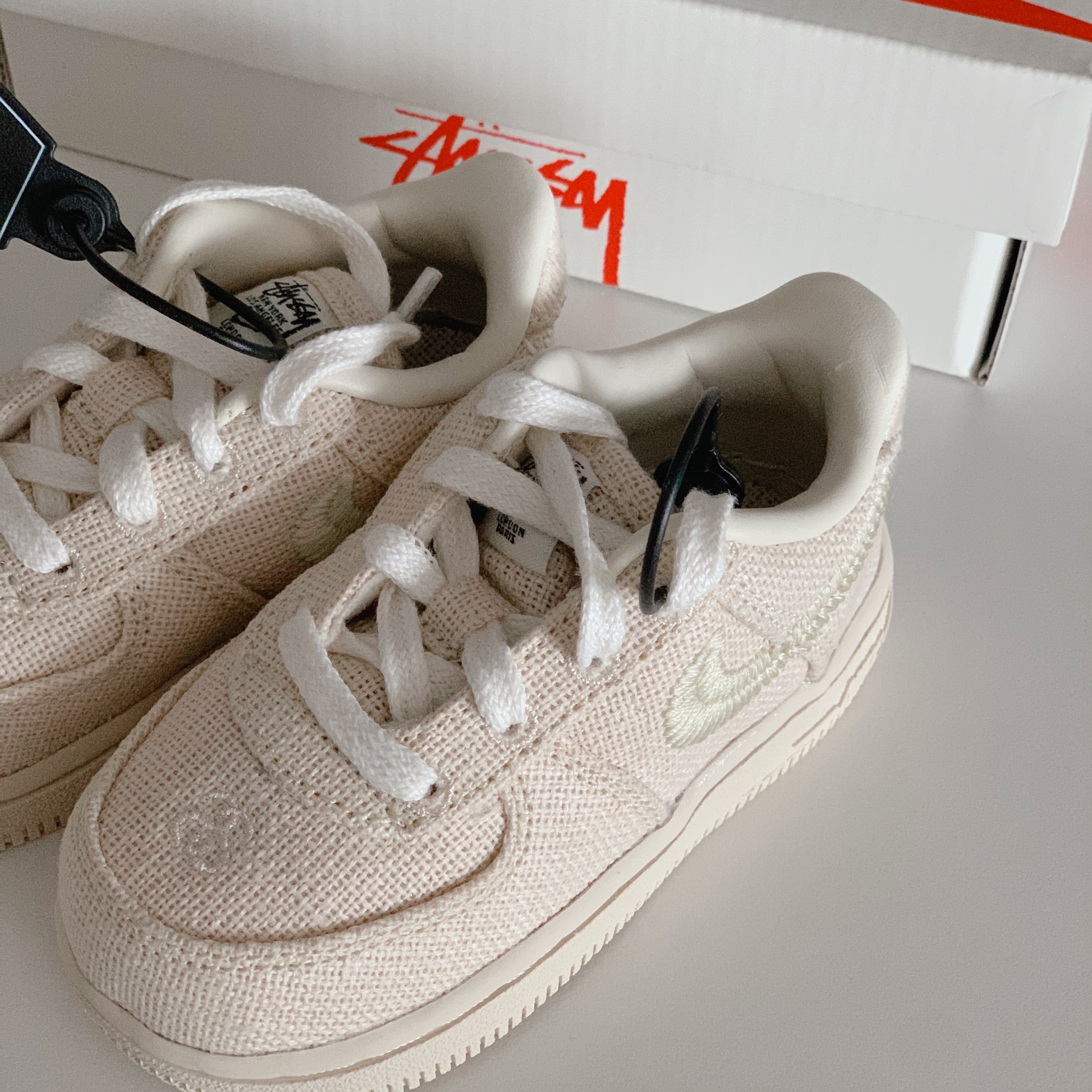 (TD) Nike x Stussy Air Force 1 Low Fossil 착용 스타일