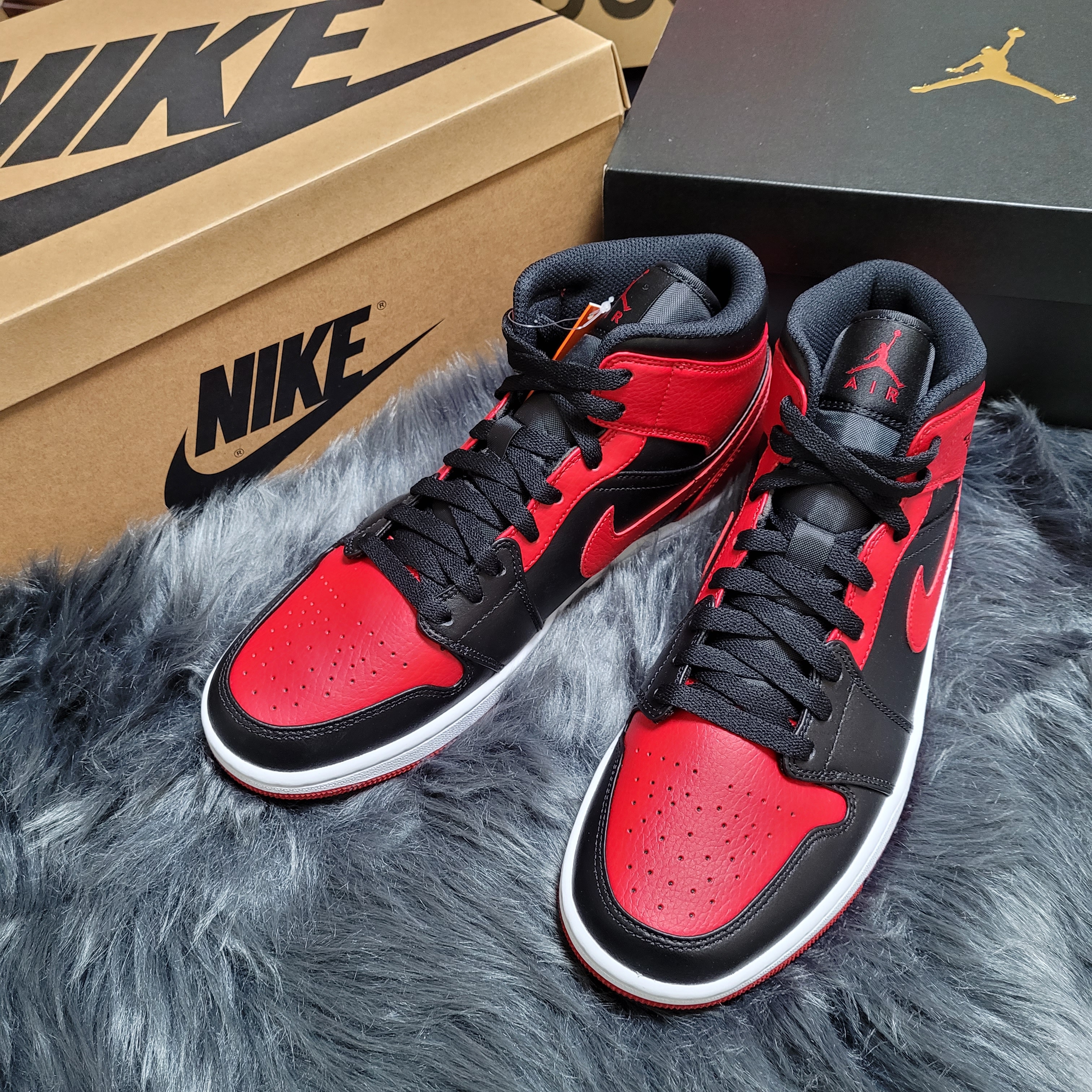 Jordan 1 Mid Bred Banned 2020 착용 스타일