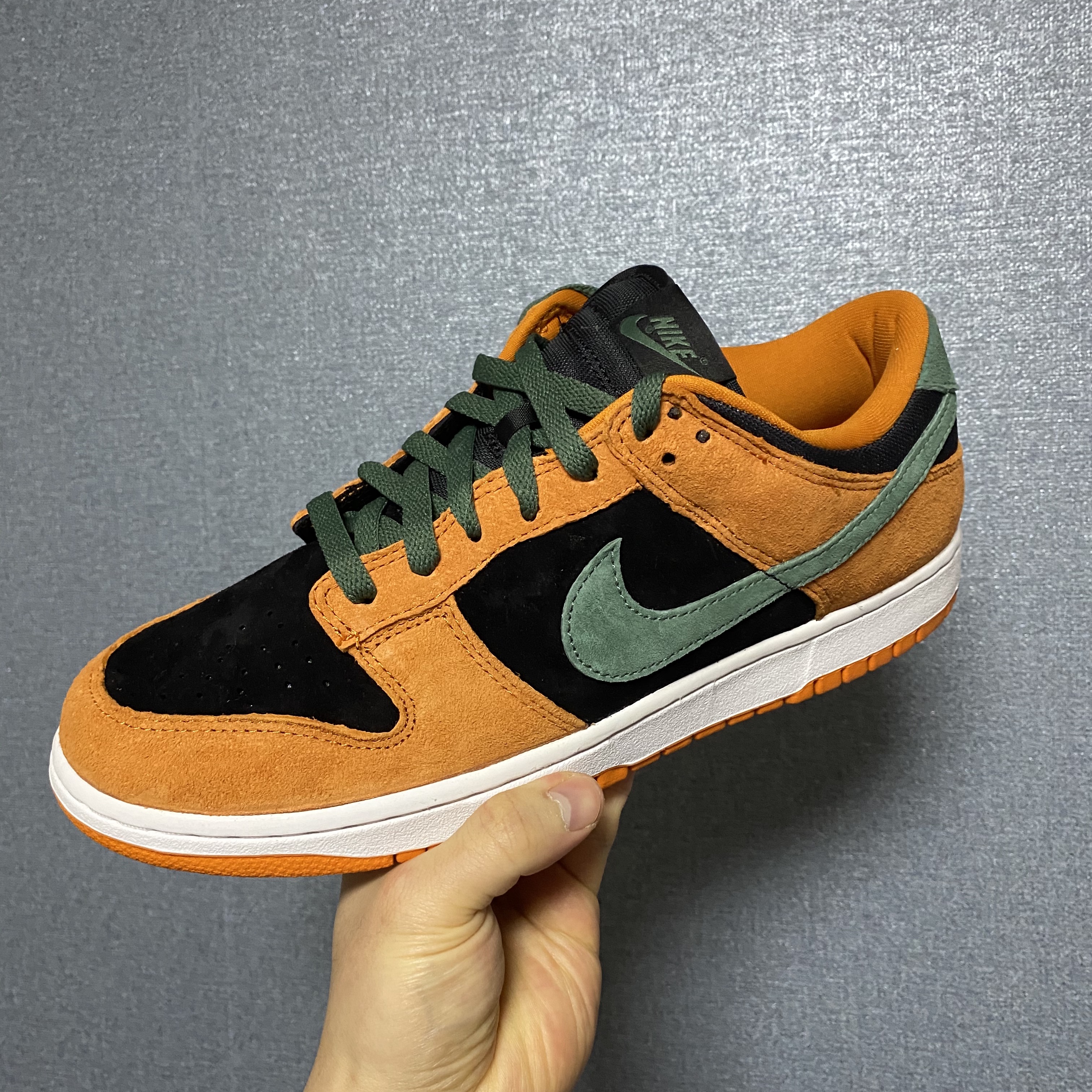 Nike Dunk Low SP Ceramic 착용 스타일