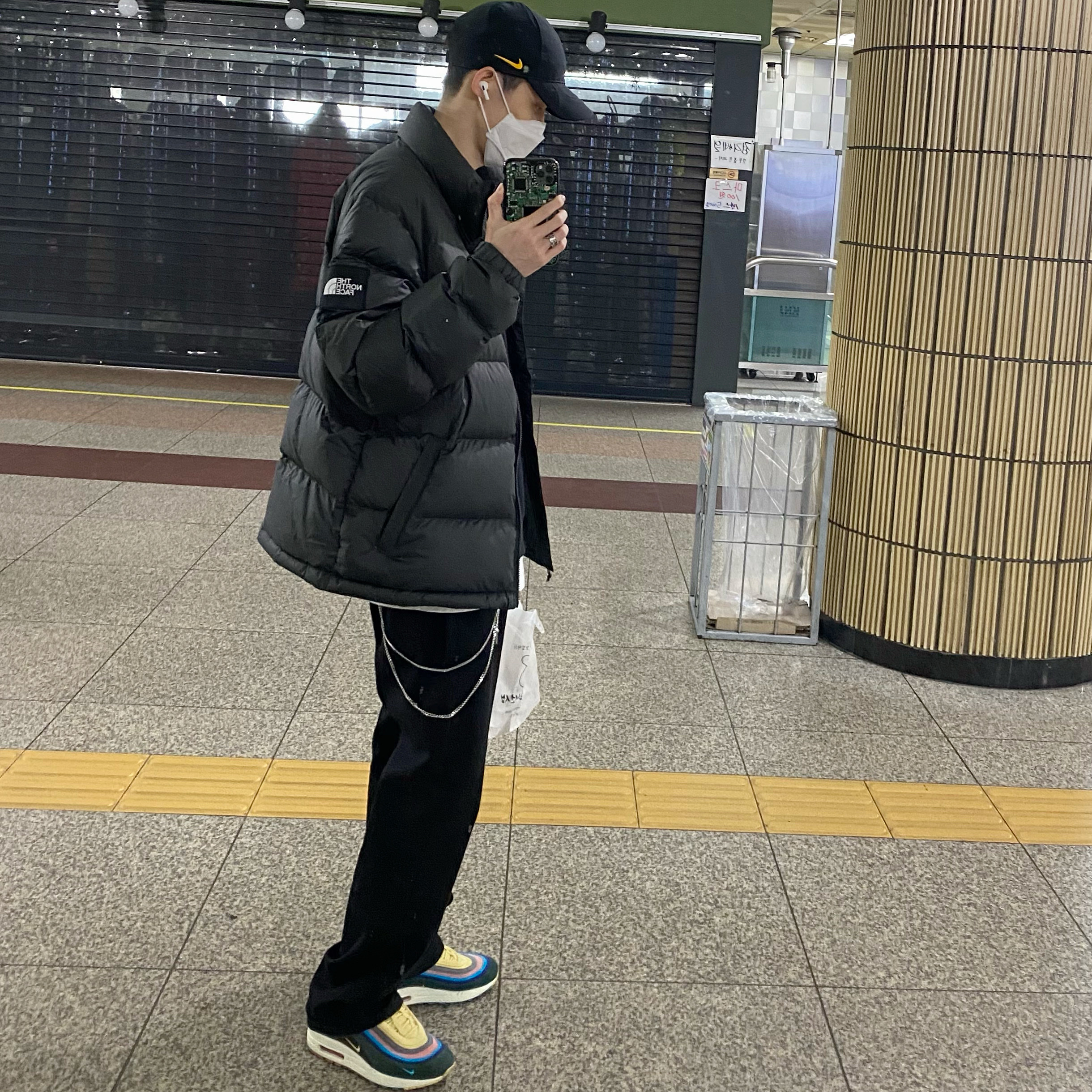 Nike x Sean Wotherspoon Air Max 1/97, Nike x Drake Nocta Essential Cap Black 착용 스타일