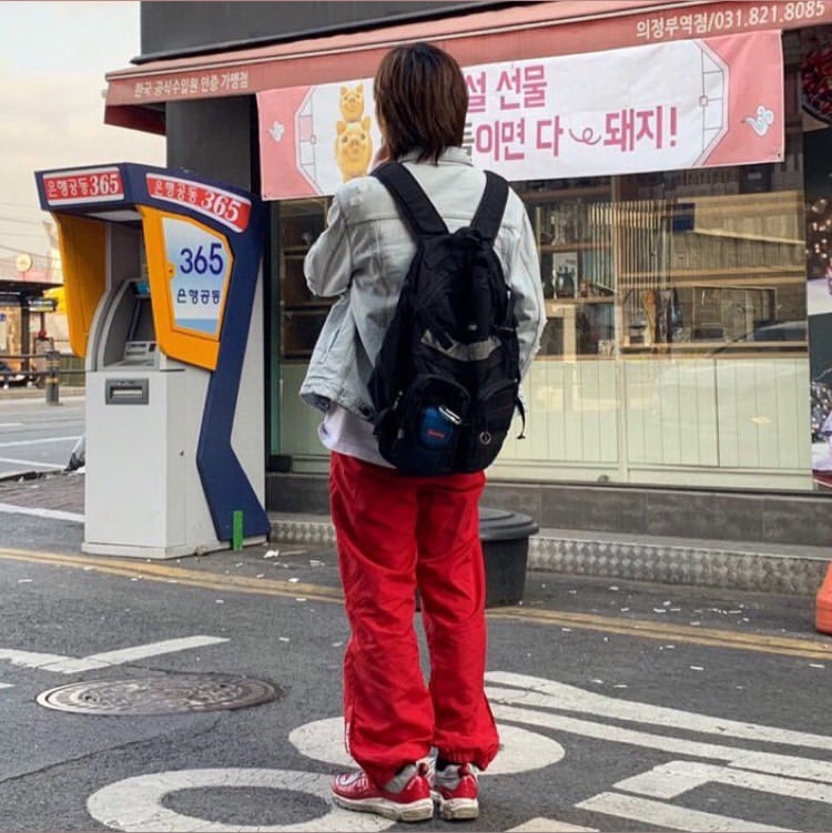 Nike x Supreme Air Max 98 Varsity Red 착용 스타일