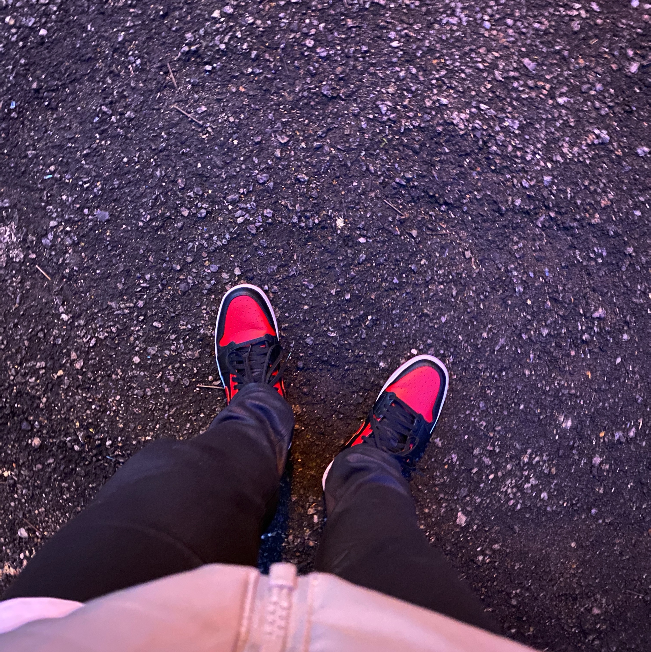 Jordan 1 Mid Bred Banned 2020 착용 스타일 - 1