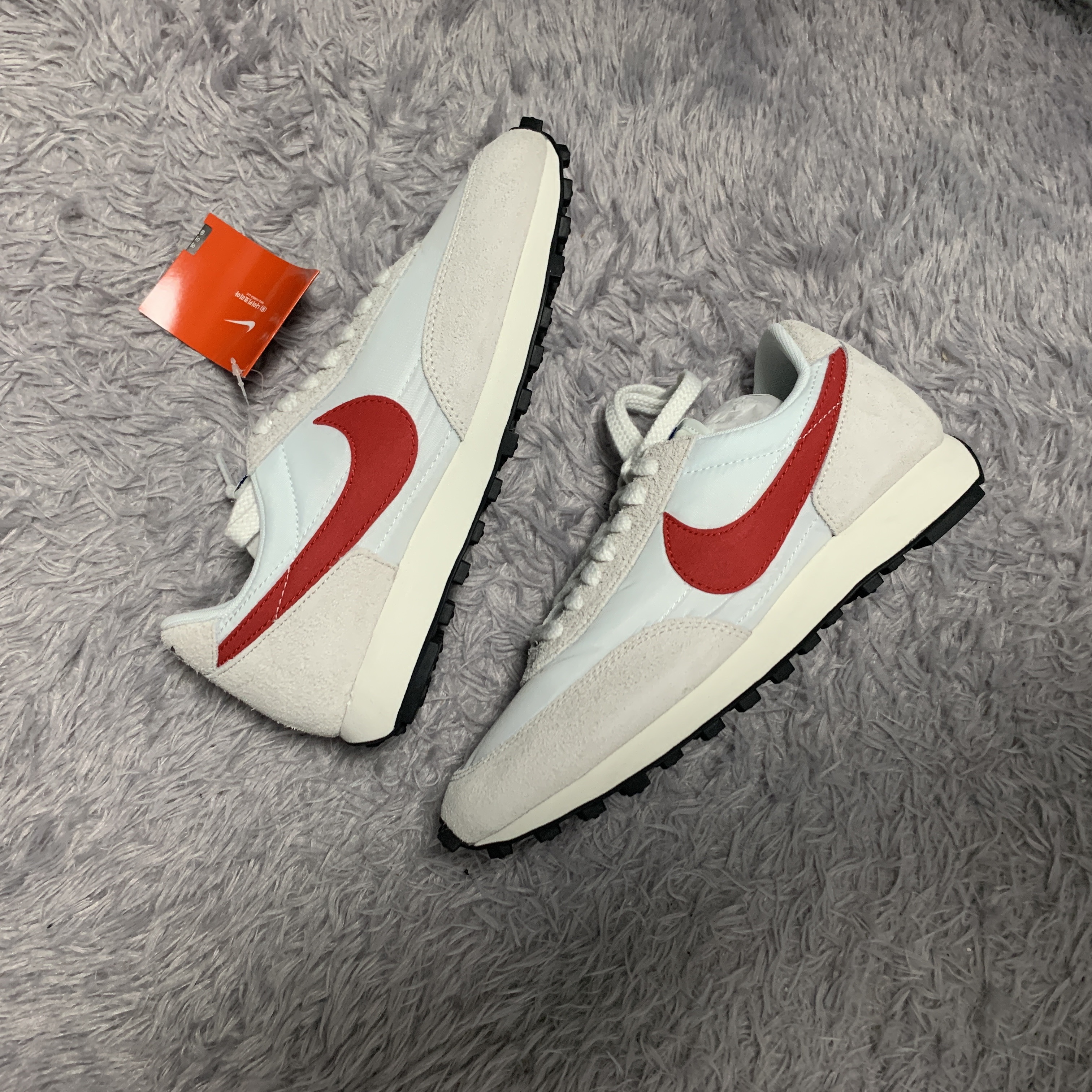 Nike Daybreak SP White University Red 착용 스타일 - 1