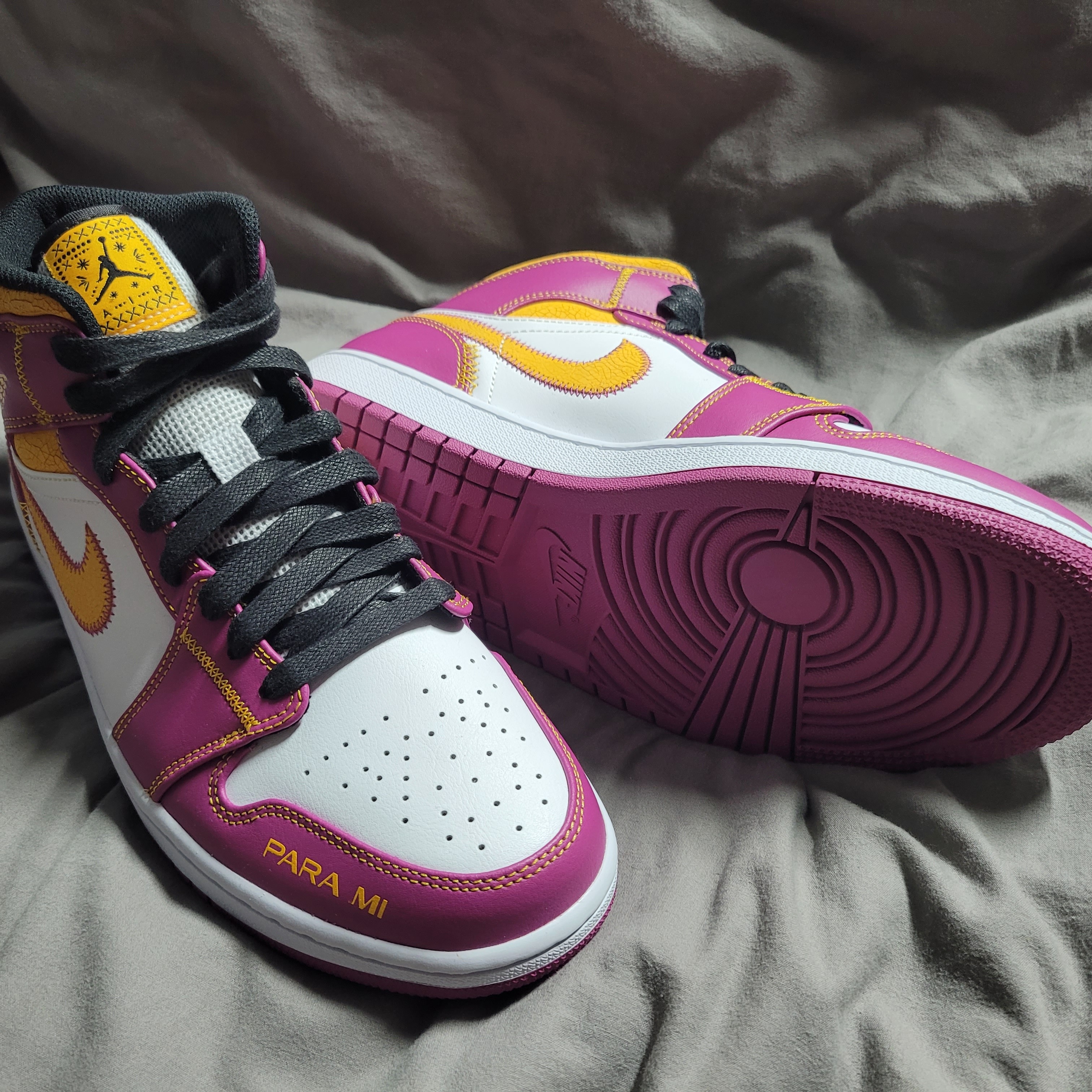 Jordan 1 Mid DOD Familia 착용 스타일 - 1