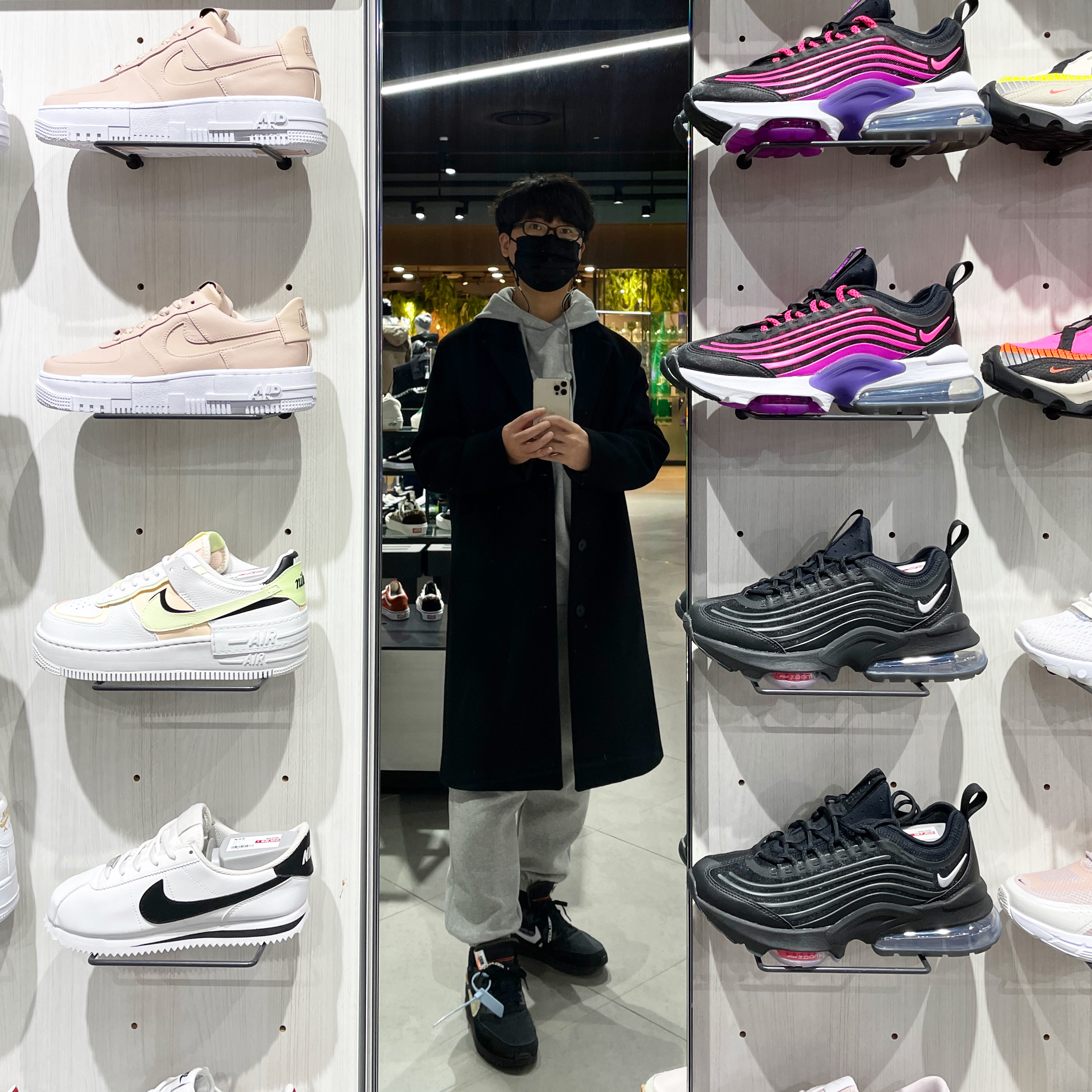 Nike x Off-White Air Max 90 V2 Black White 착용 스타일