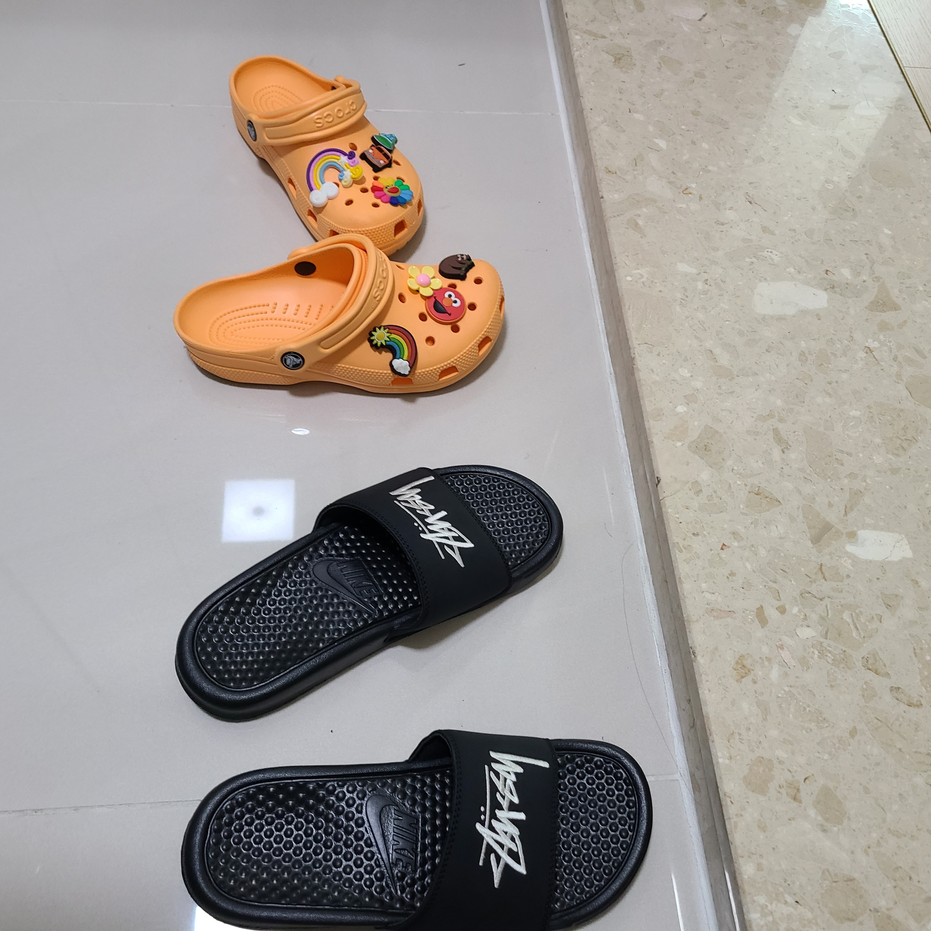 Nike x Stussy Benassi Slide Black 착용 스타일
