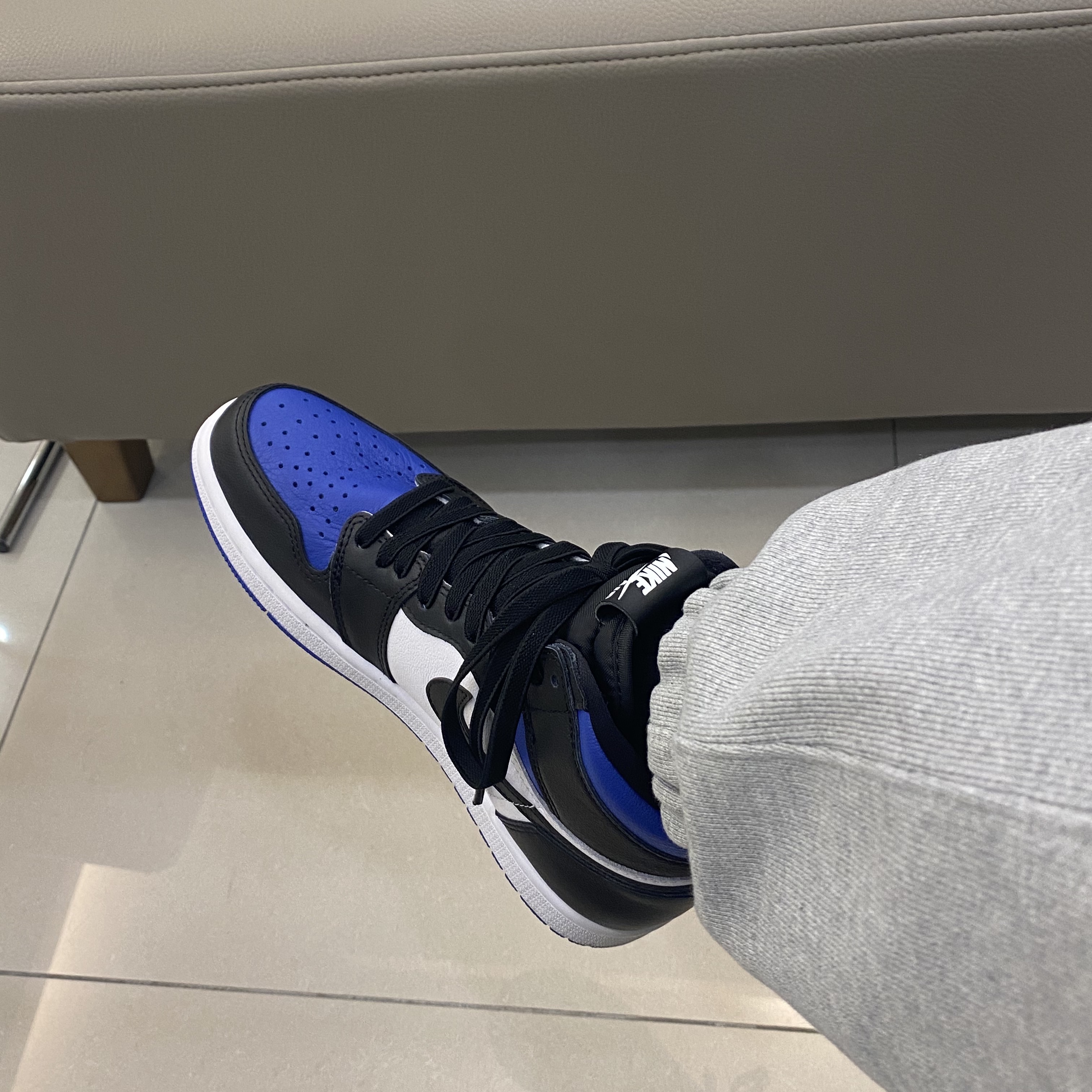 Jordan 1 Retro High OG Royal Toe 착용 스타일