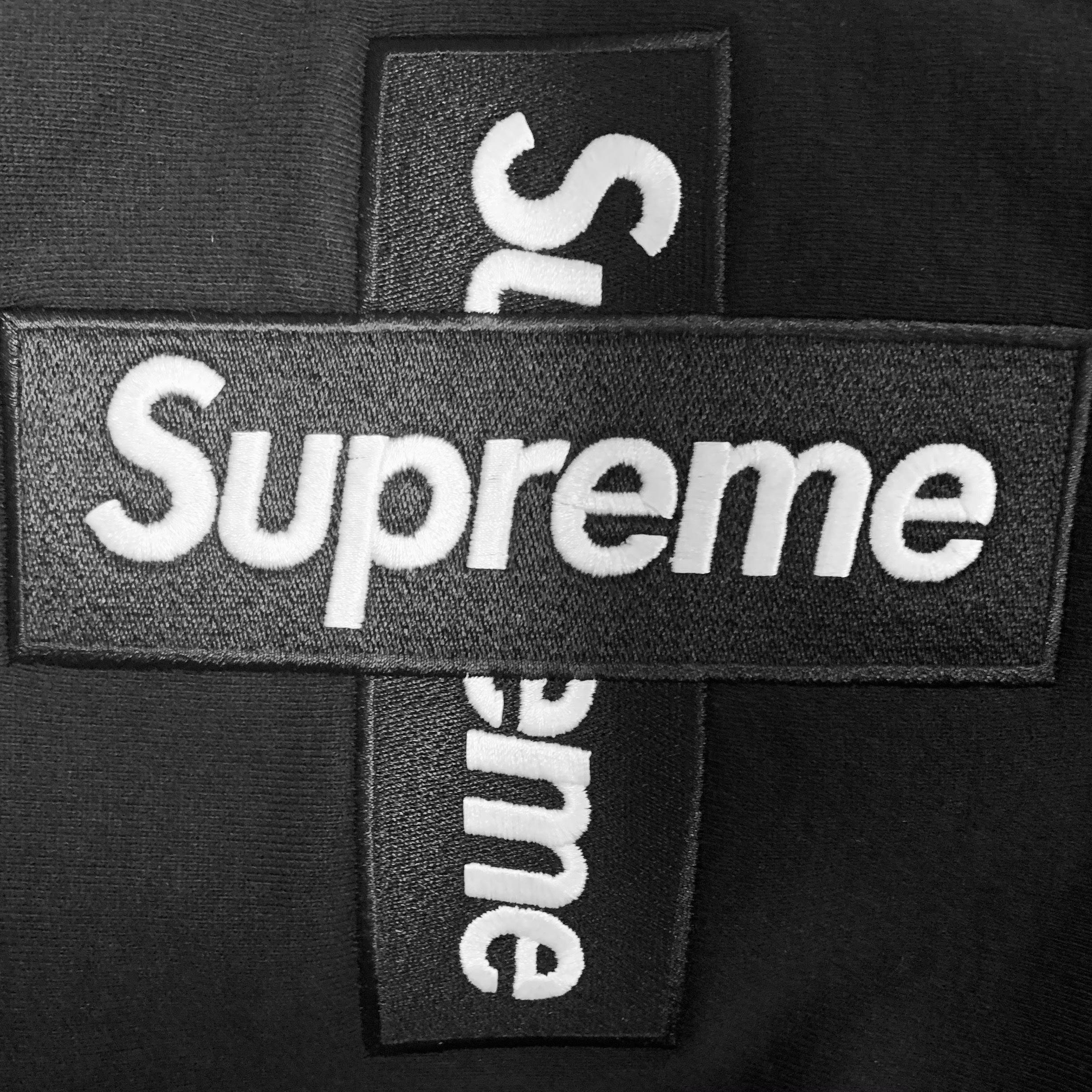 Supreme Cross Box Logo Hooded Sweatshirt Black - 20FW 착용 스타일