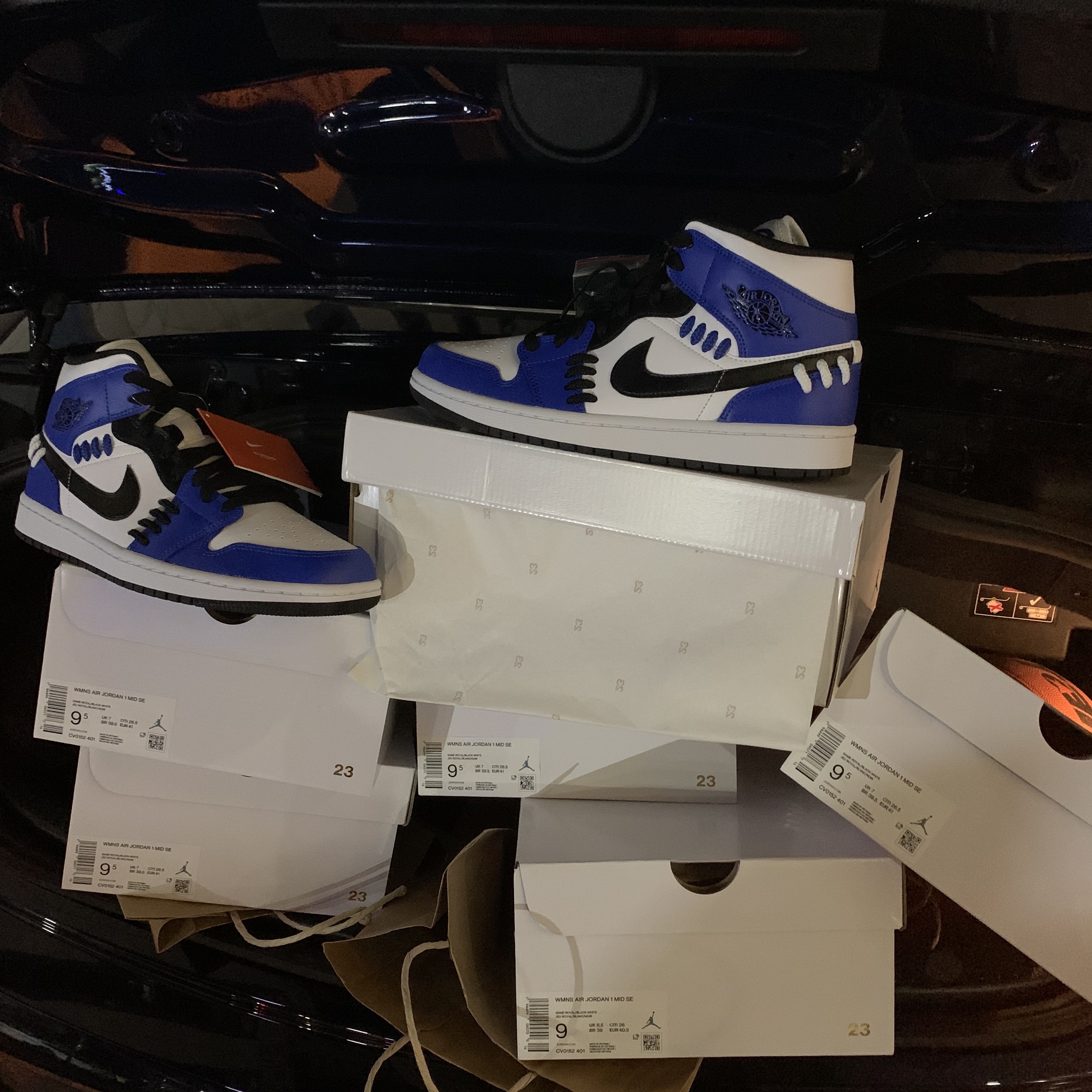 (W) Jordan 1 Mid SE Sisterhood 착용 스타일