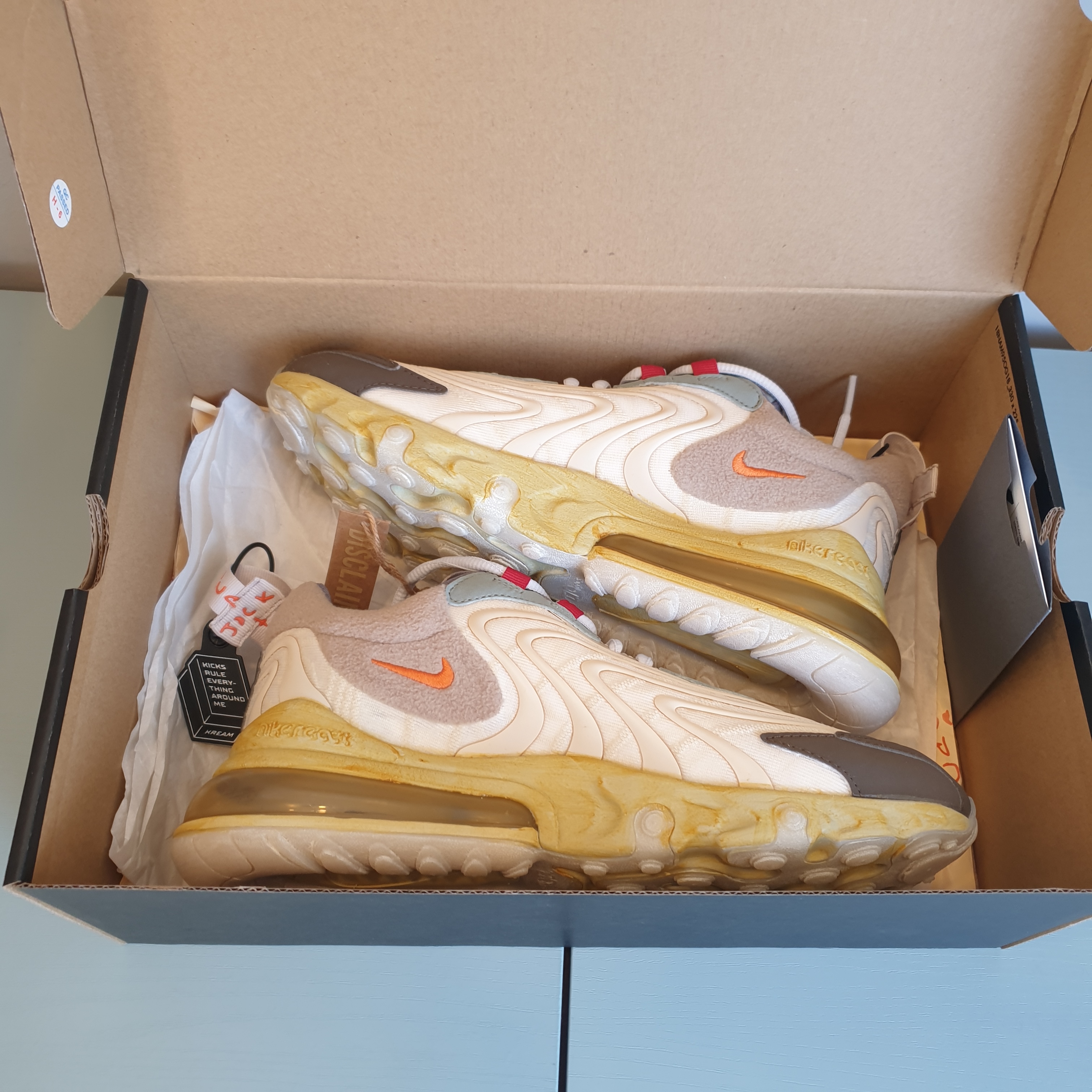 Nike x Travis Scott Air Max 270 React Cactus Trails 착용 스타일