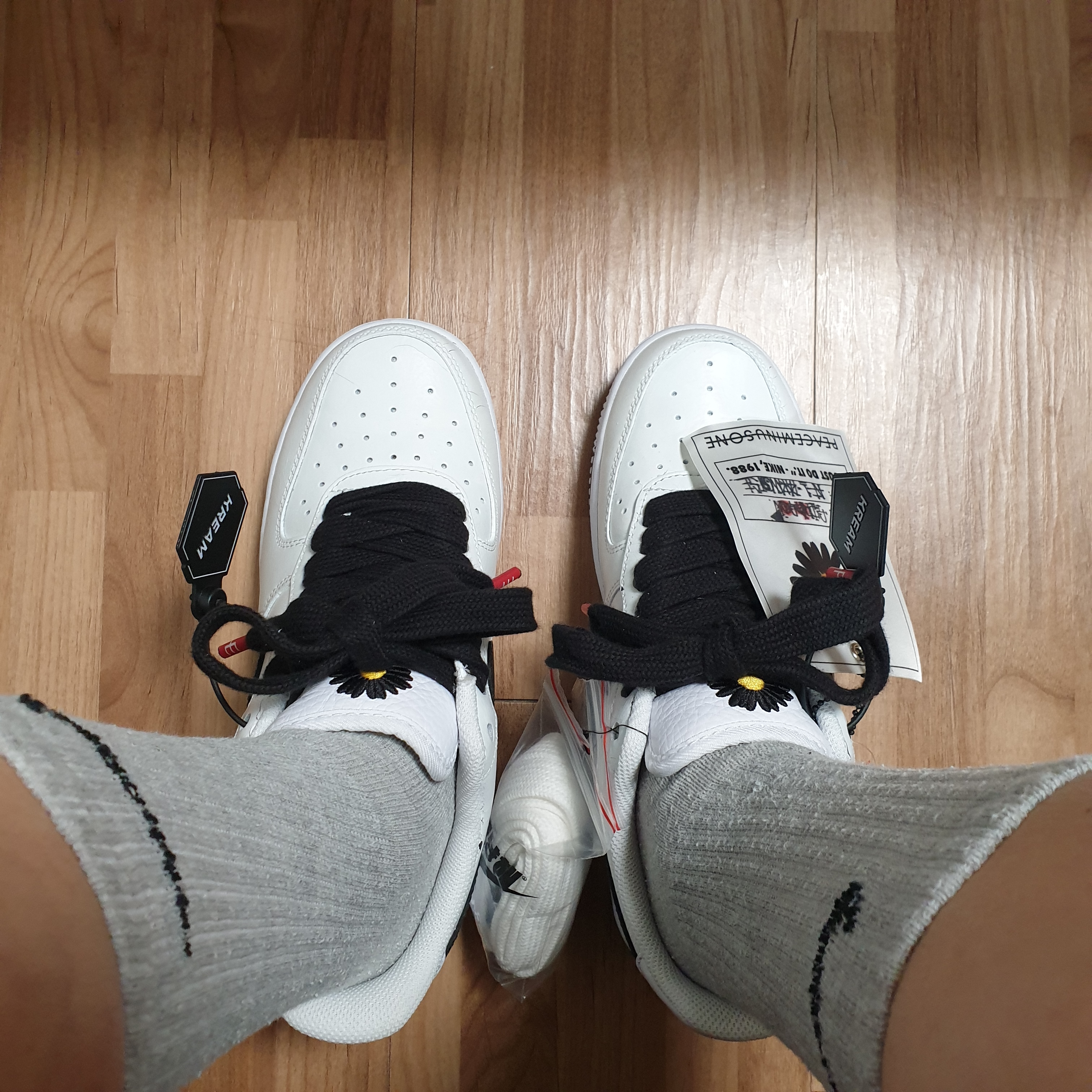 Nike x Peaceminusone Air Force 1 Low Para-Noise 2.0 착용 스타일
