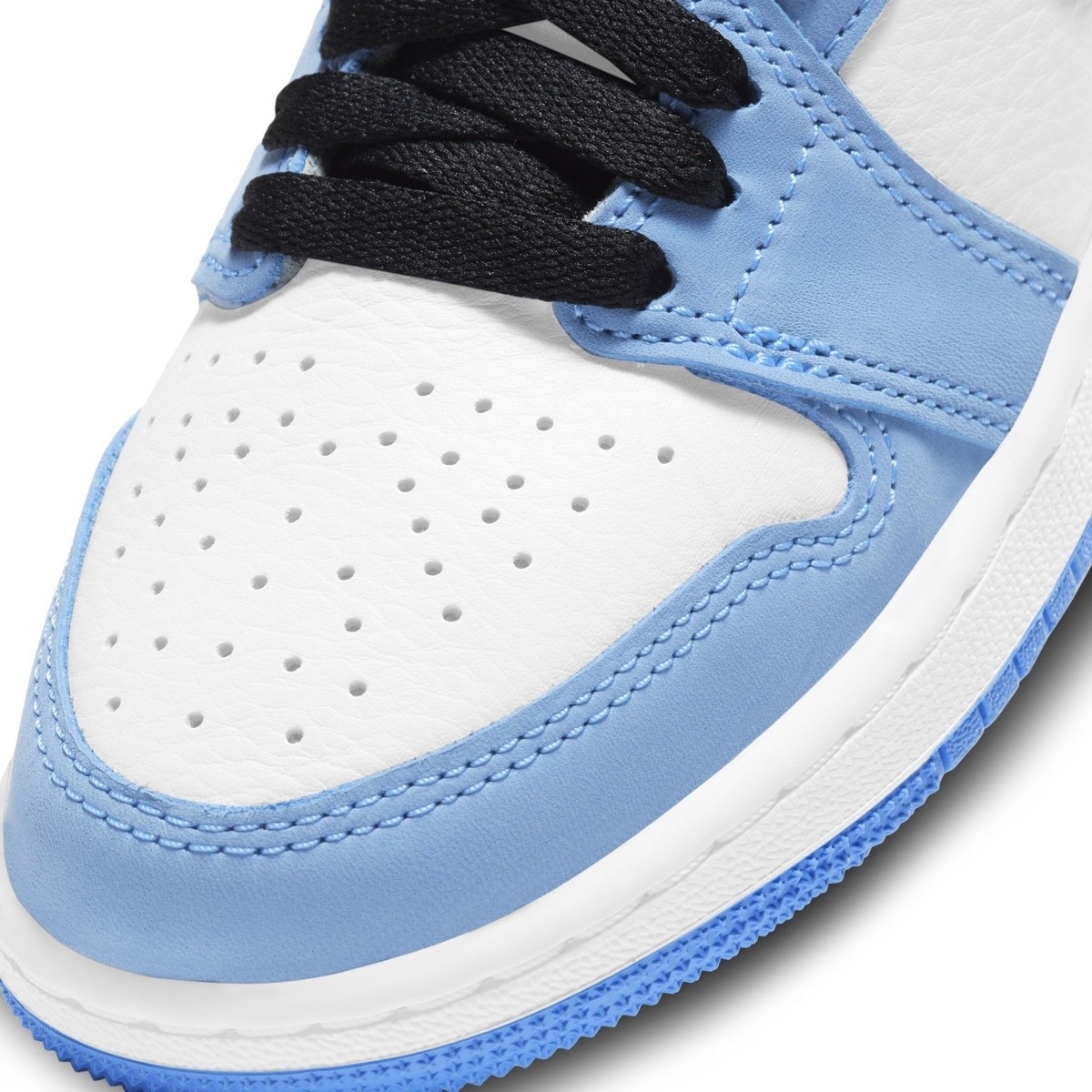 Nike x Kasina Dunk Low 80's Bus, Jordan 1 Mid SE Signal Blue 착용 스타일 - 2