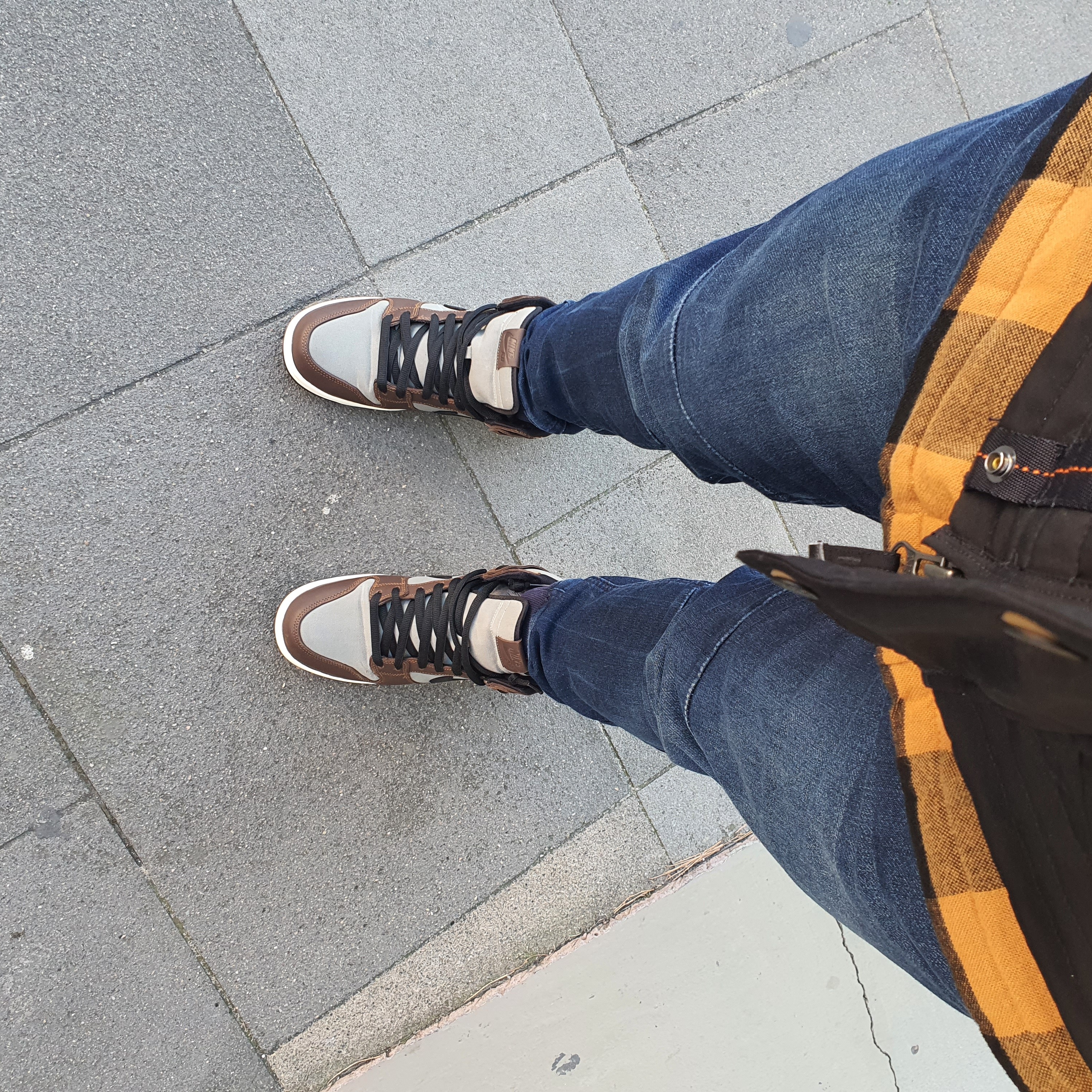 Nike SB Dunk High Baroque Brown 착용 스타일