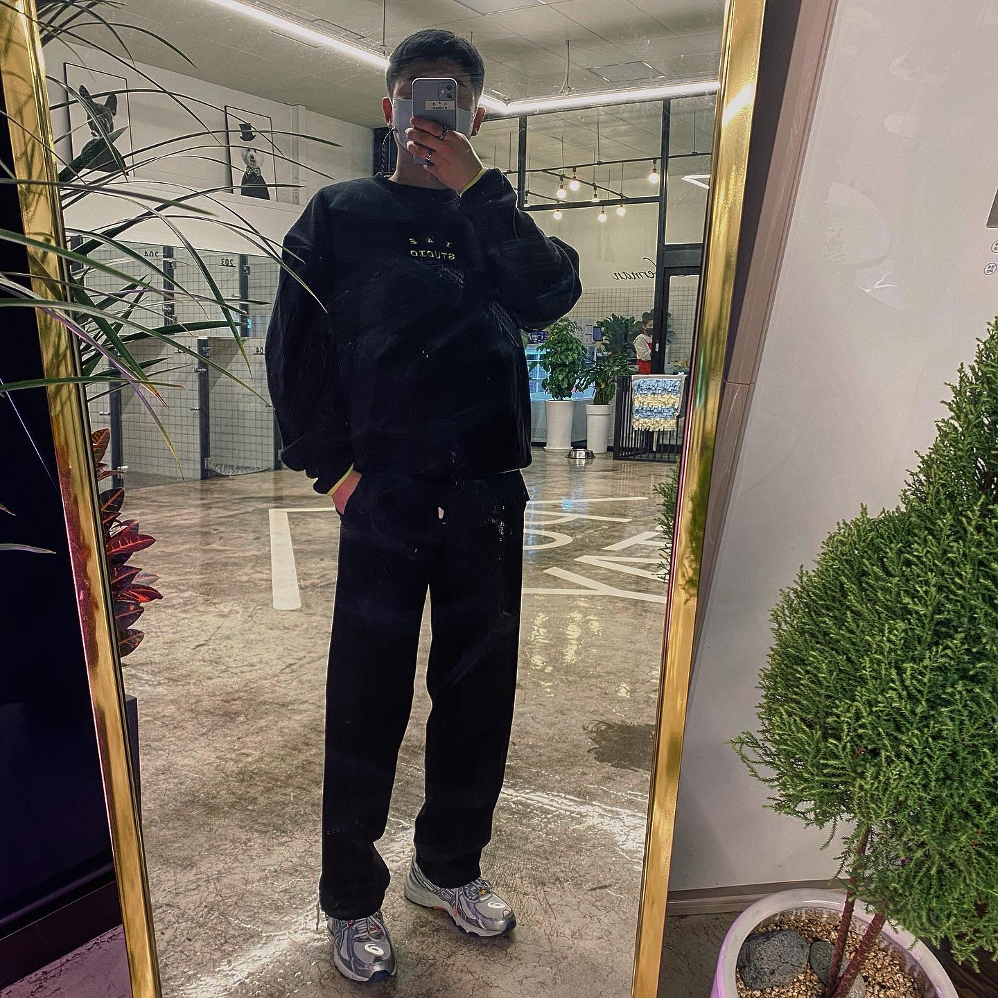 IAB Studio x Asics Fleece Shirt Black, Asics x IAB Studio Gel-Venture 6 착용 스타일 - 1