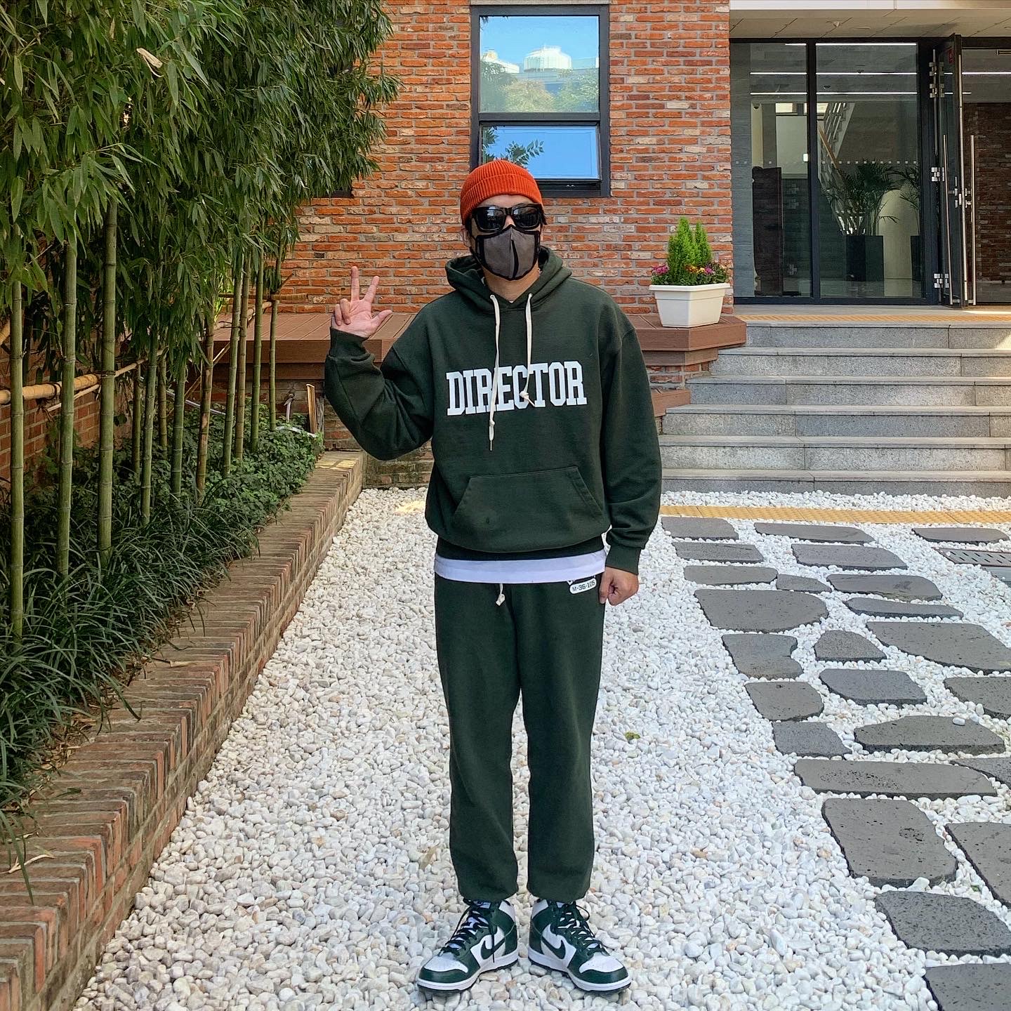 Nike Dunk High SP Spartan Green 착용 스타일
