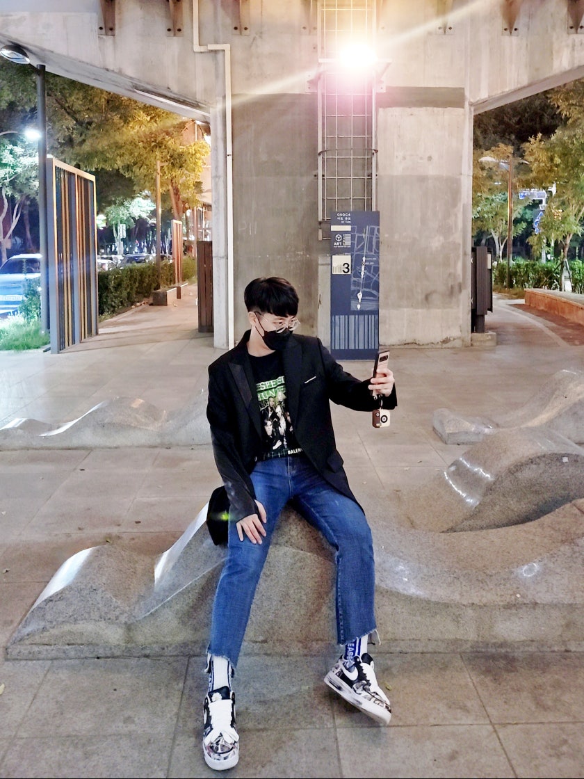 디자이노거 (@withoutfit) 님의 게시물 | KREAM