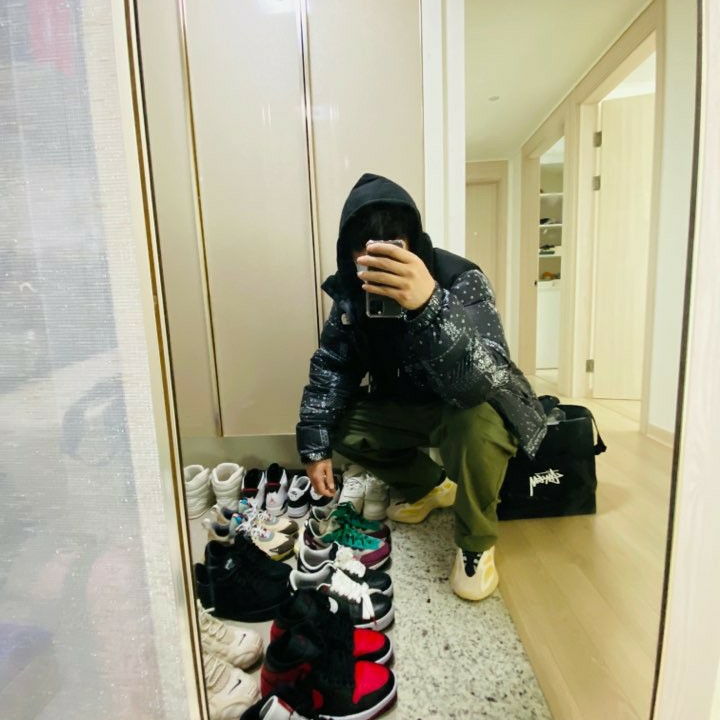 The North Face White Label Bandana Nuptse Black, Nike x Stussy Air Force 1 Low Triple Black 착용 스타일