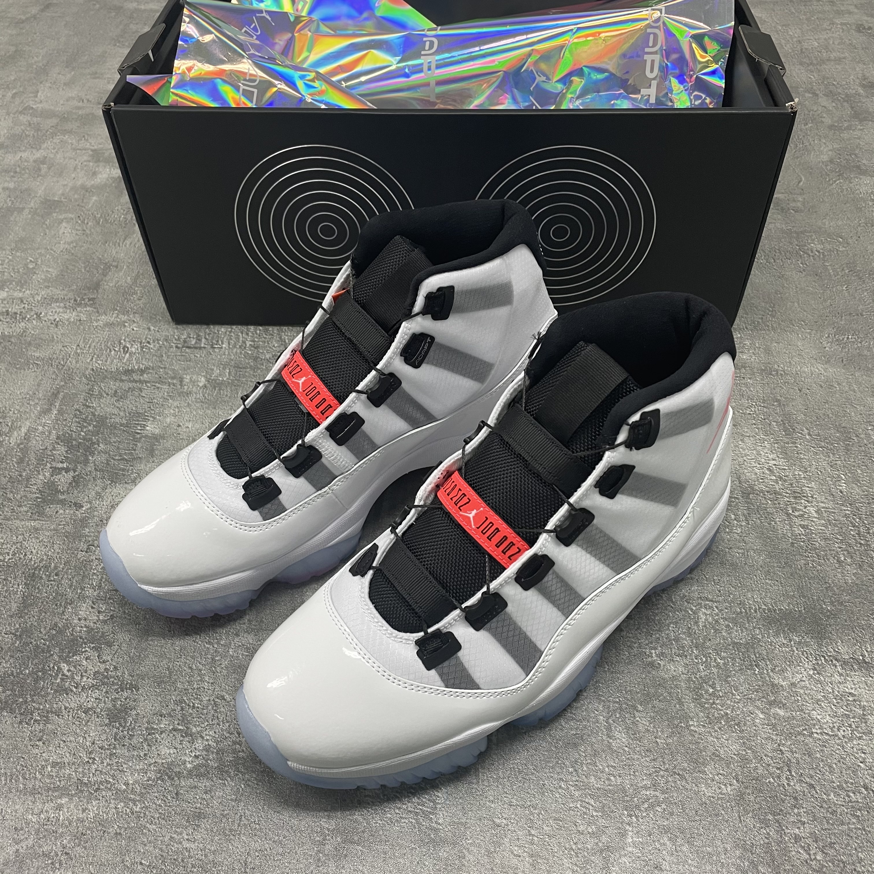 Jordan 11 Adapt (KR Charger) 착용 스타일 - 1