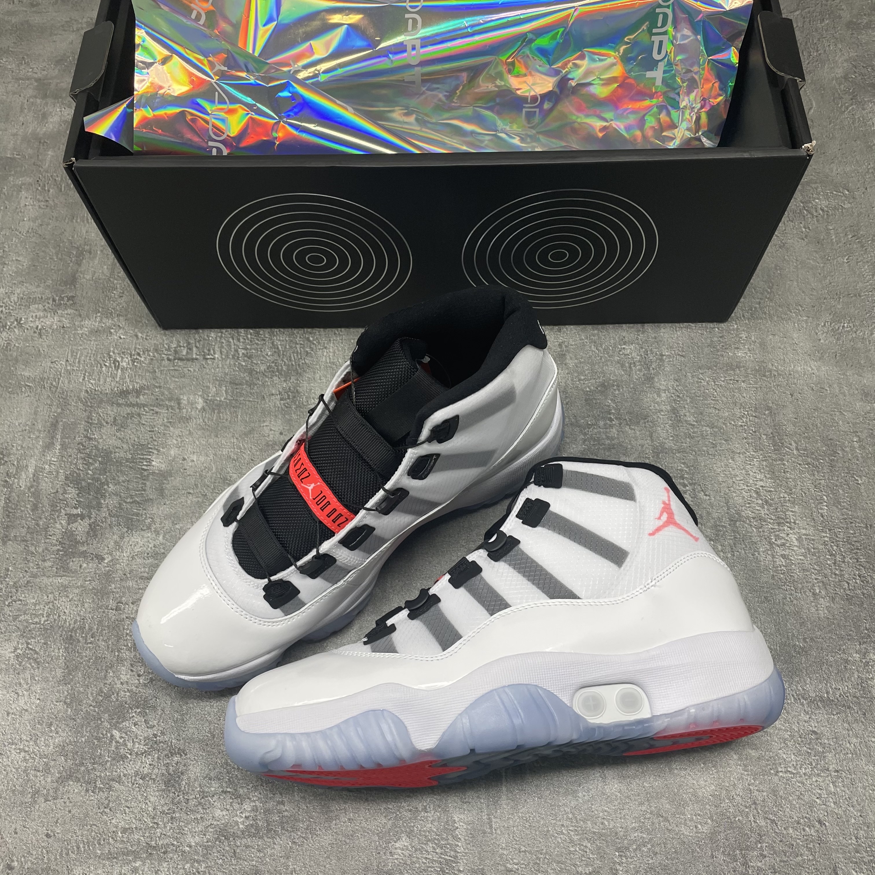 Jordan 11 Adapt (KR Charger) 착용 스타일 - 2