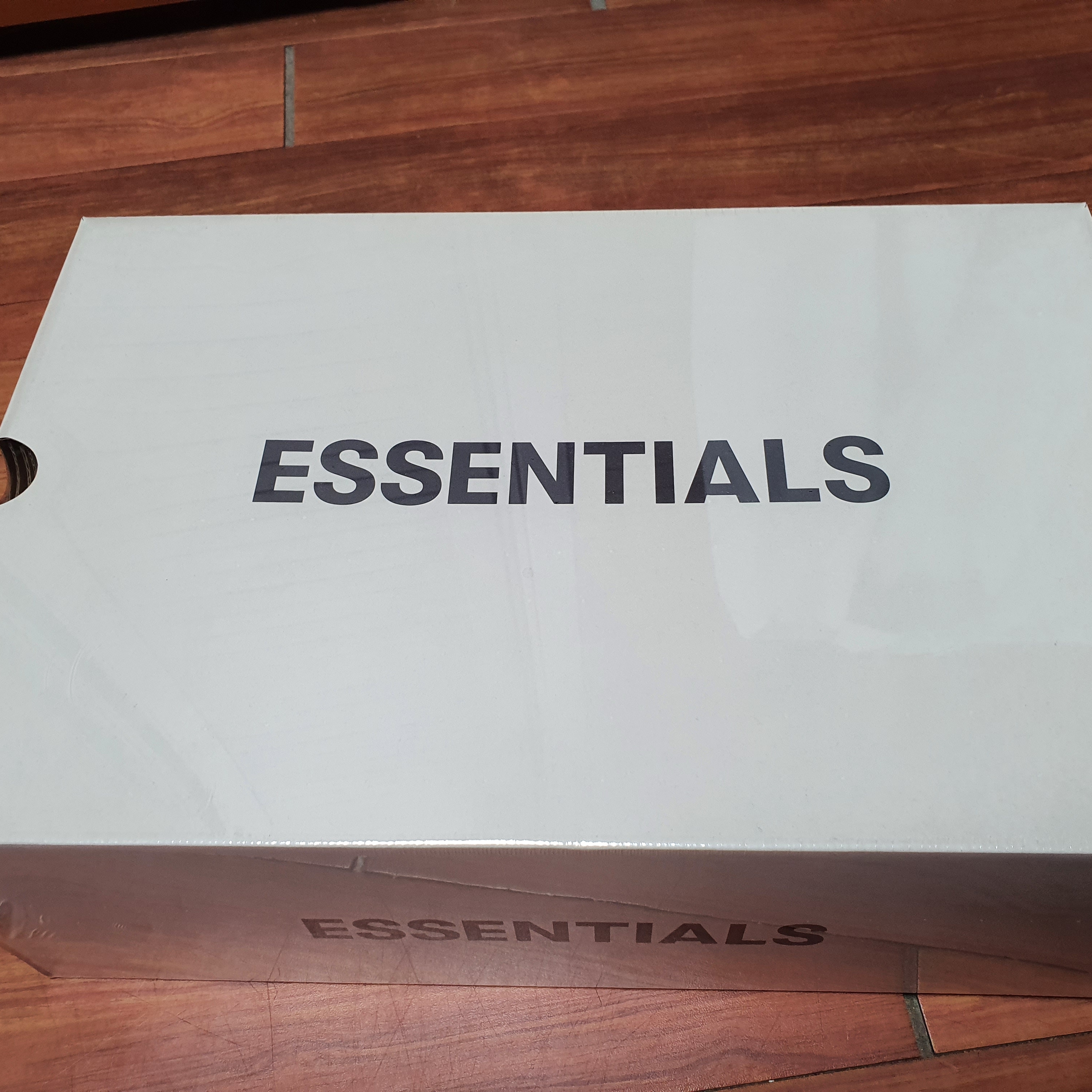 Converse x Fear of God Essentials Skid Grip Hi 착용 스타일