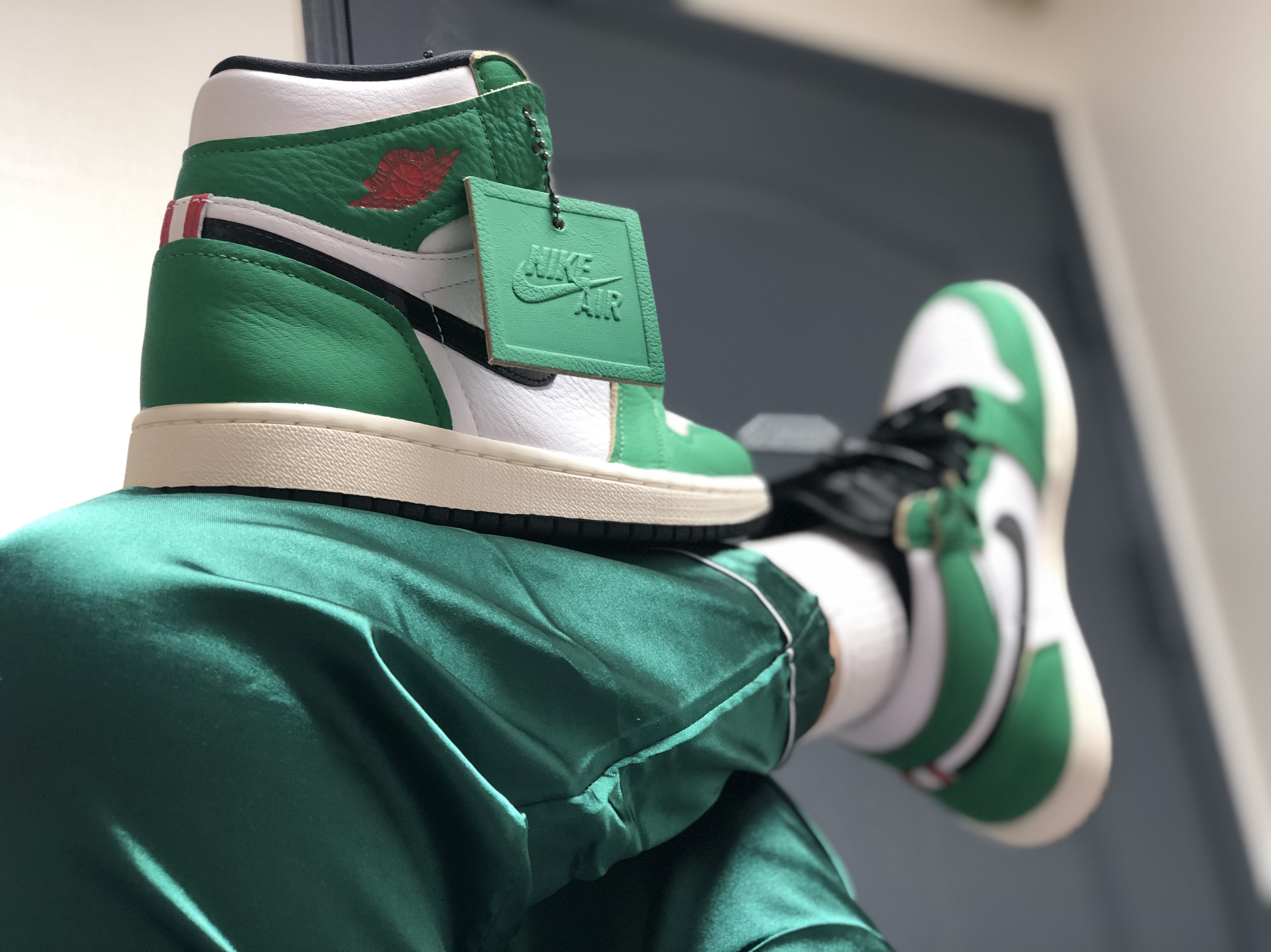 (W) Jordan 1 Retro High OG Lucky Green 착용 스타일