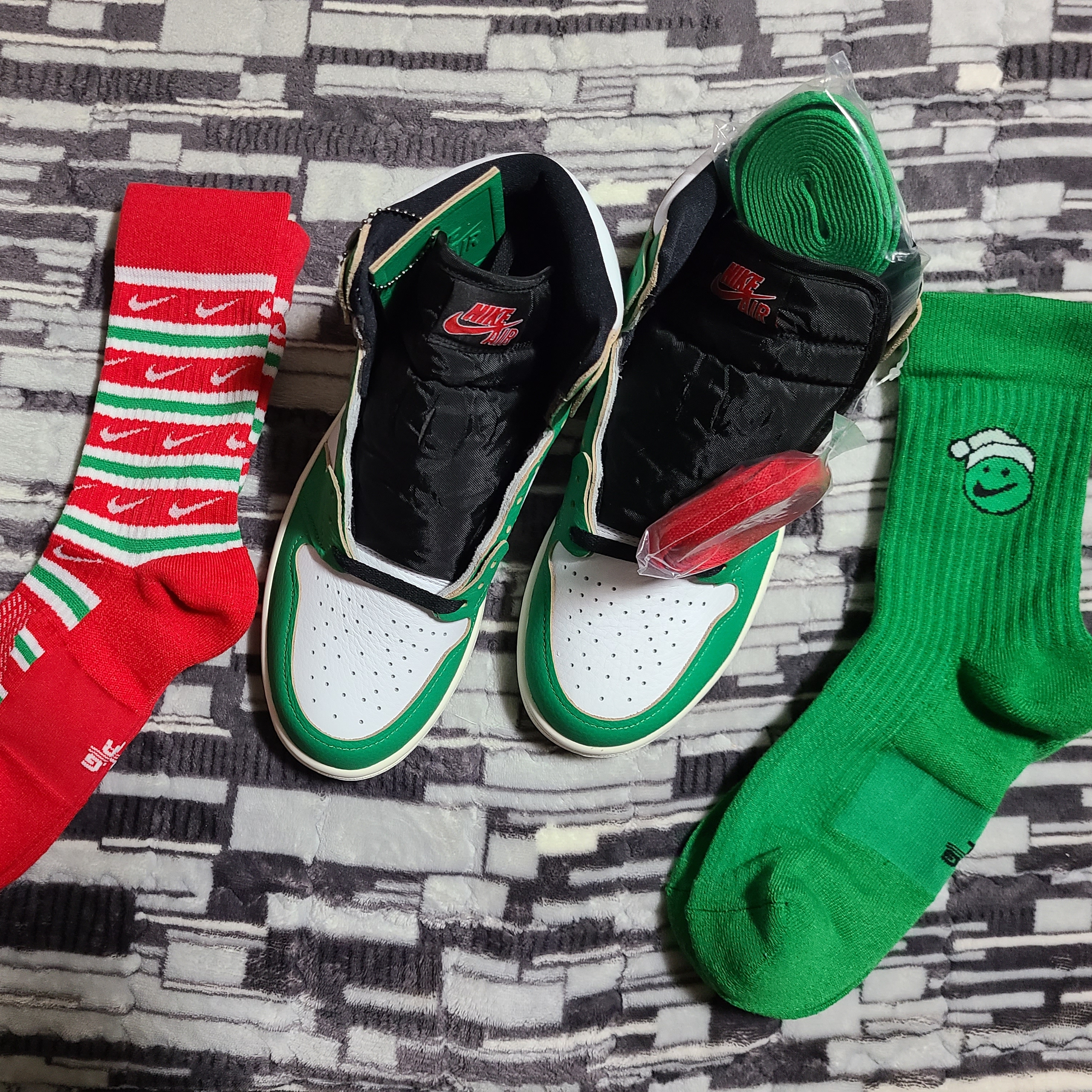 (W) Jordan 1 Retro High OG Lucky Green 착용 스타일