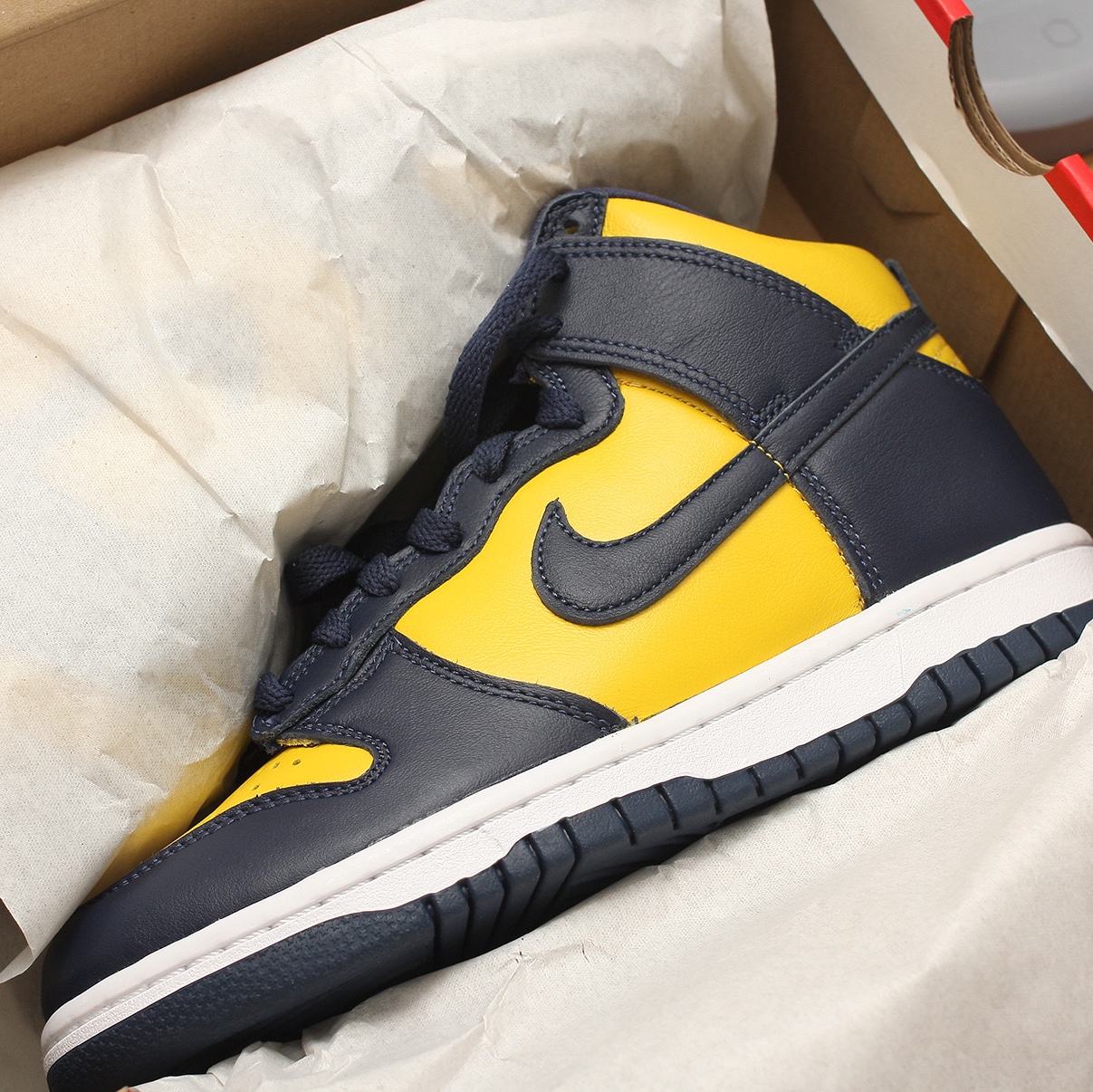 Nike Dunk High SP Maize & Blue 착용 스타일 - 4