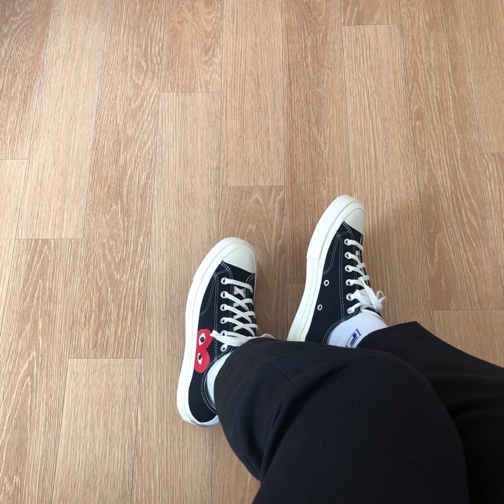 Converse x Play Comme des Garcons Chuck 70 Ox Black 착용 스타일