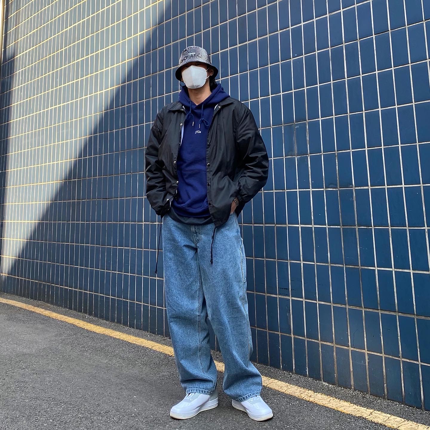 Nike x A-Cold-Wall Air Force 1 Low White, Supreme x The North Face Snakeskin Packable Reversible Crusher Black - 18SS 착용 스타일 - 2