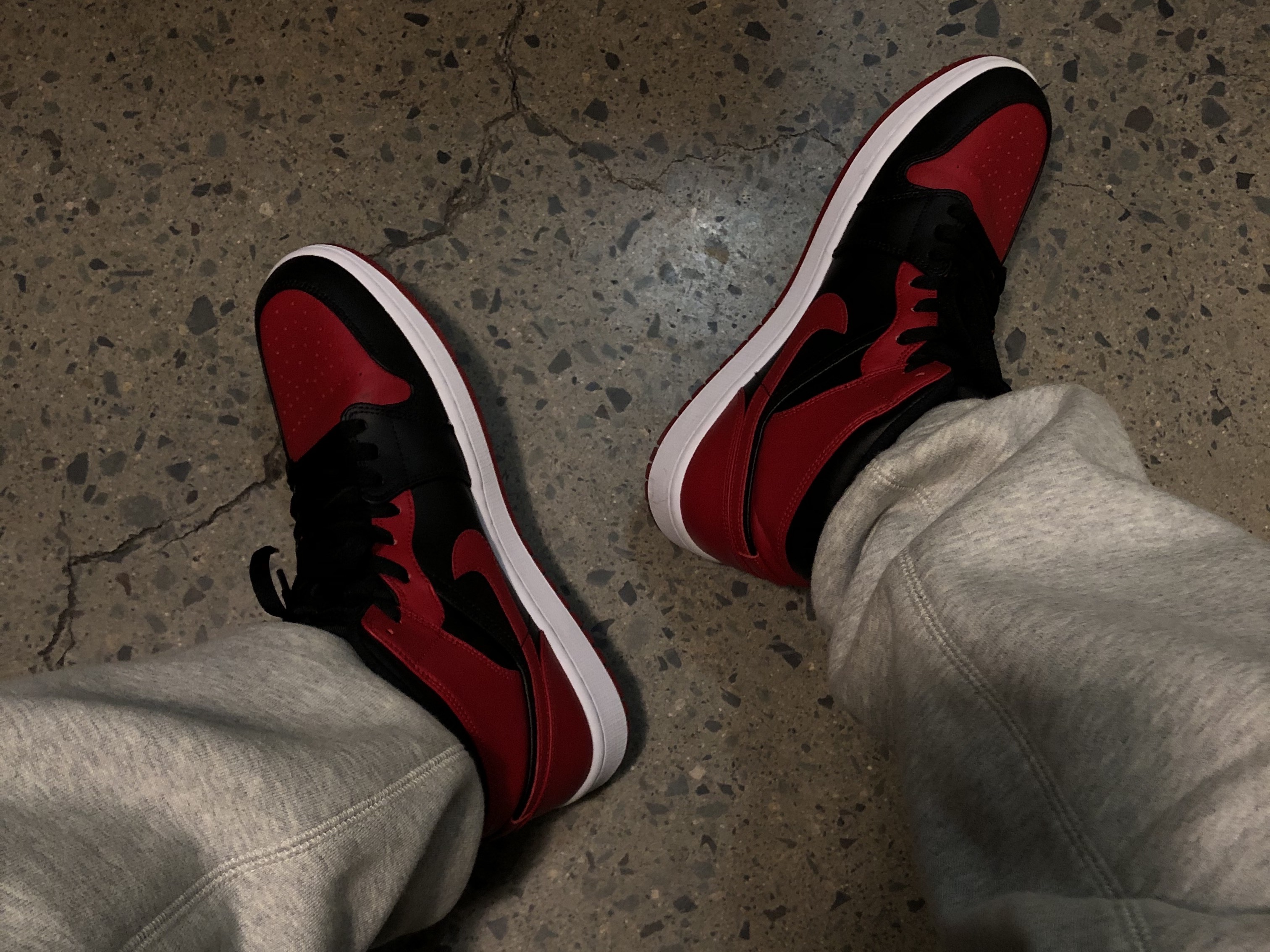 Jordan 1 Mid Bred Banned 2020 착용 스타일 - 2