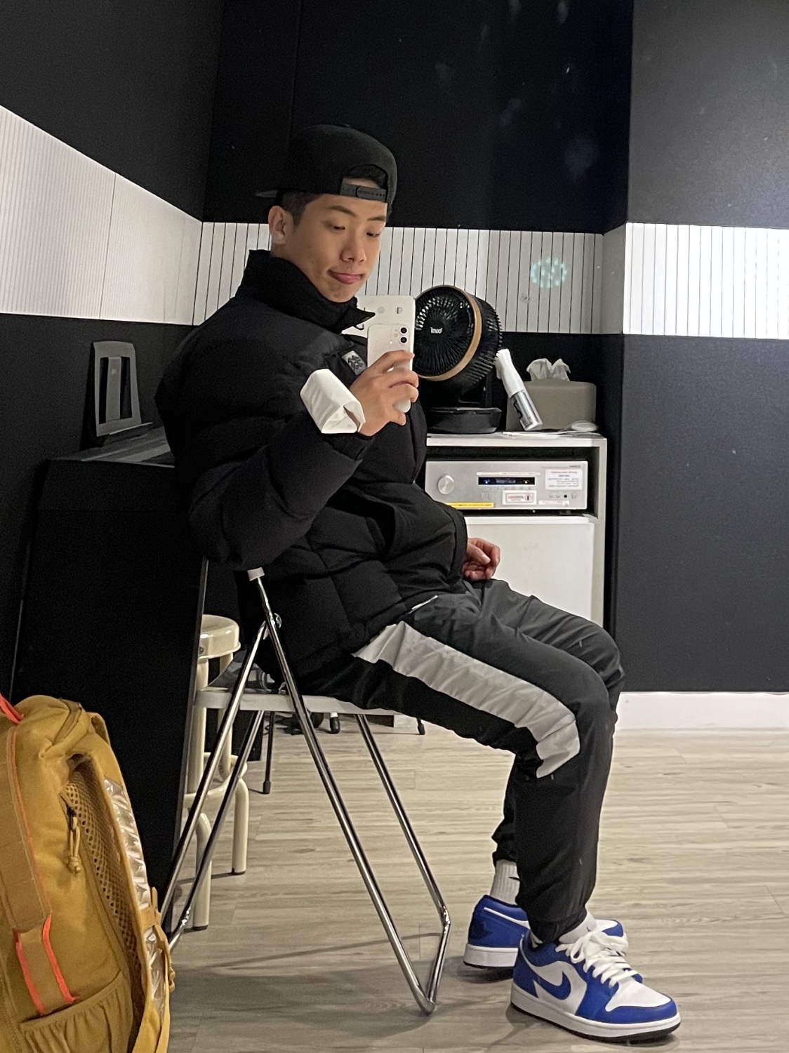 Jordan 1 Low Hyper Royal 착용 스타일