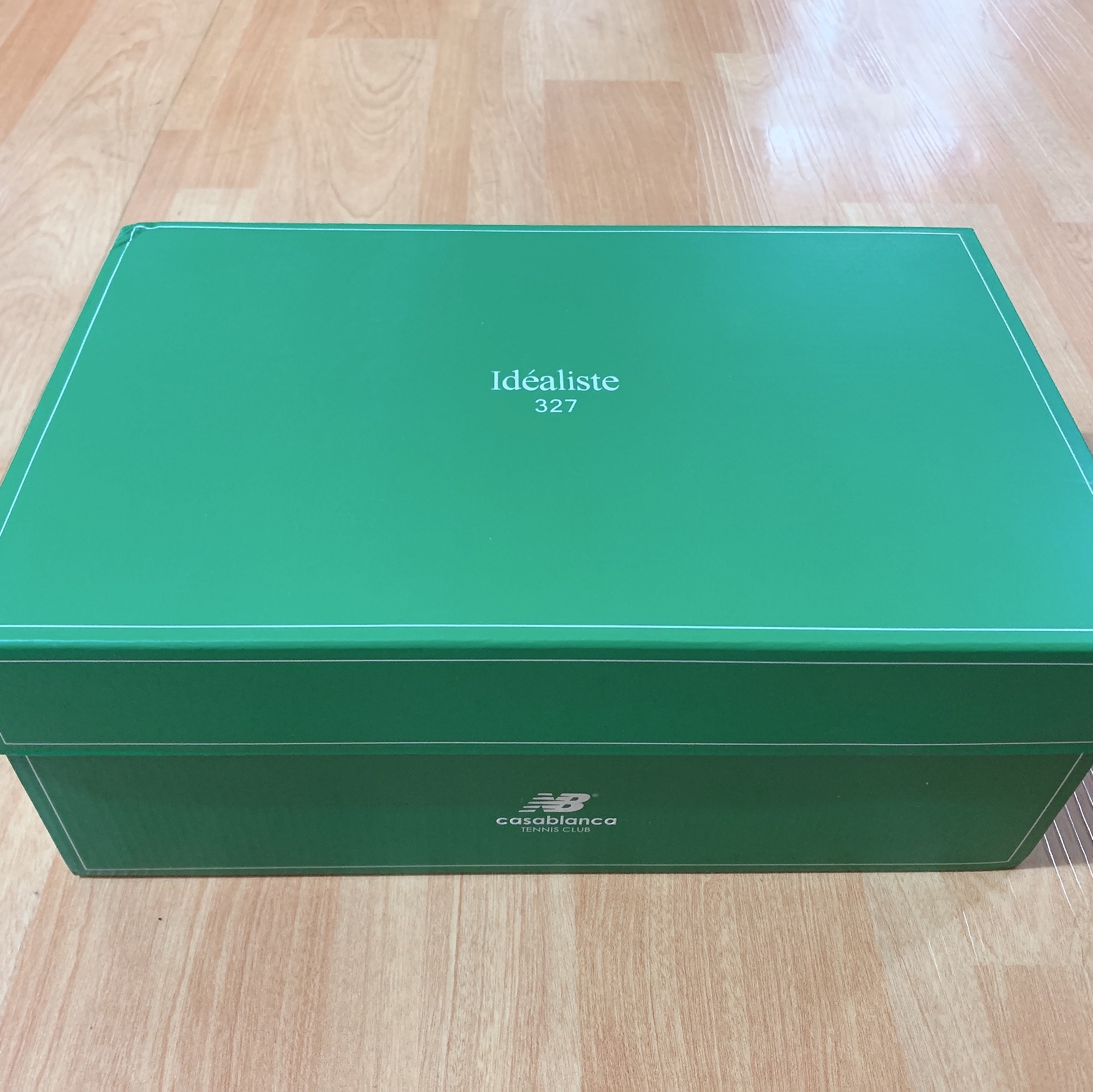 New Balance x Casablanca 327 Idealist Off White Green 착용 스타일 - 1