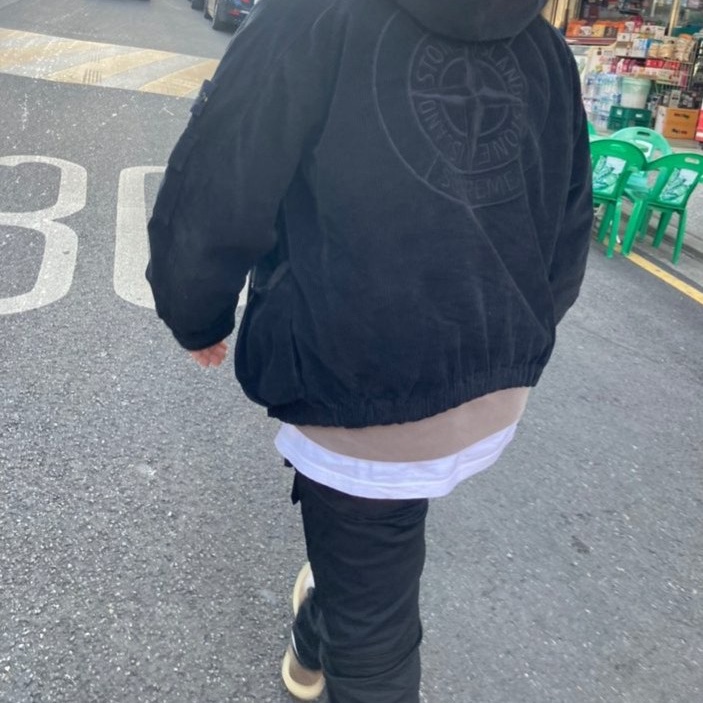Jordan 1 x Travis Scott Retro High OG SP Mocha, Supreme x Stone Island Corduroy Jacket Black - 20FW 착용 스타일 - 3