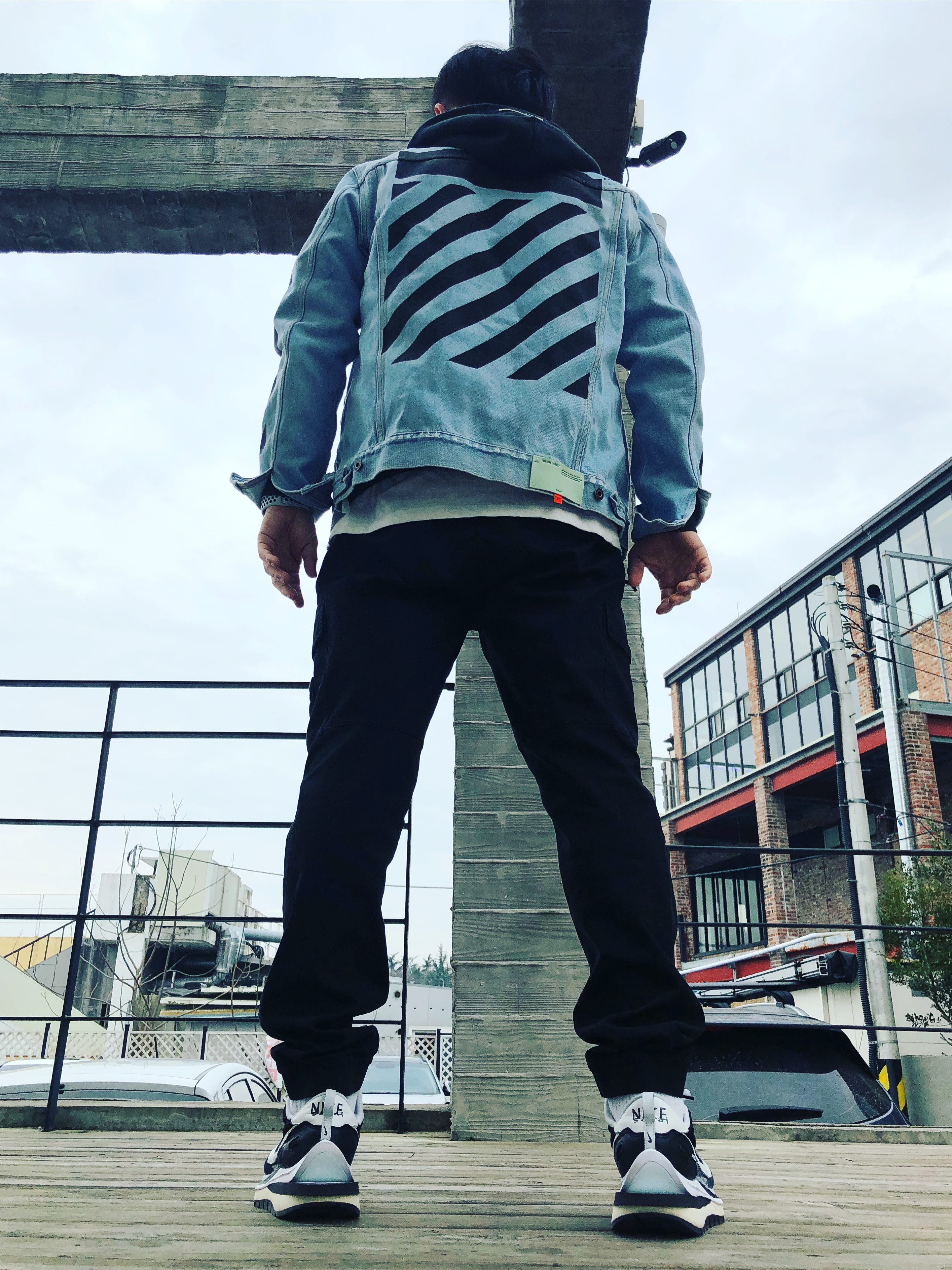 Nike x Sacai VaporWaffle Black White 착용 스타일