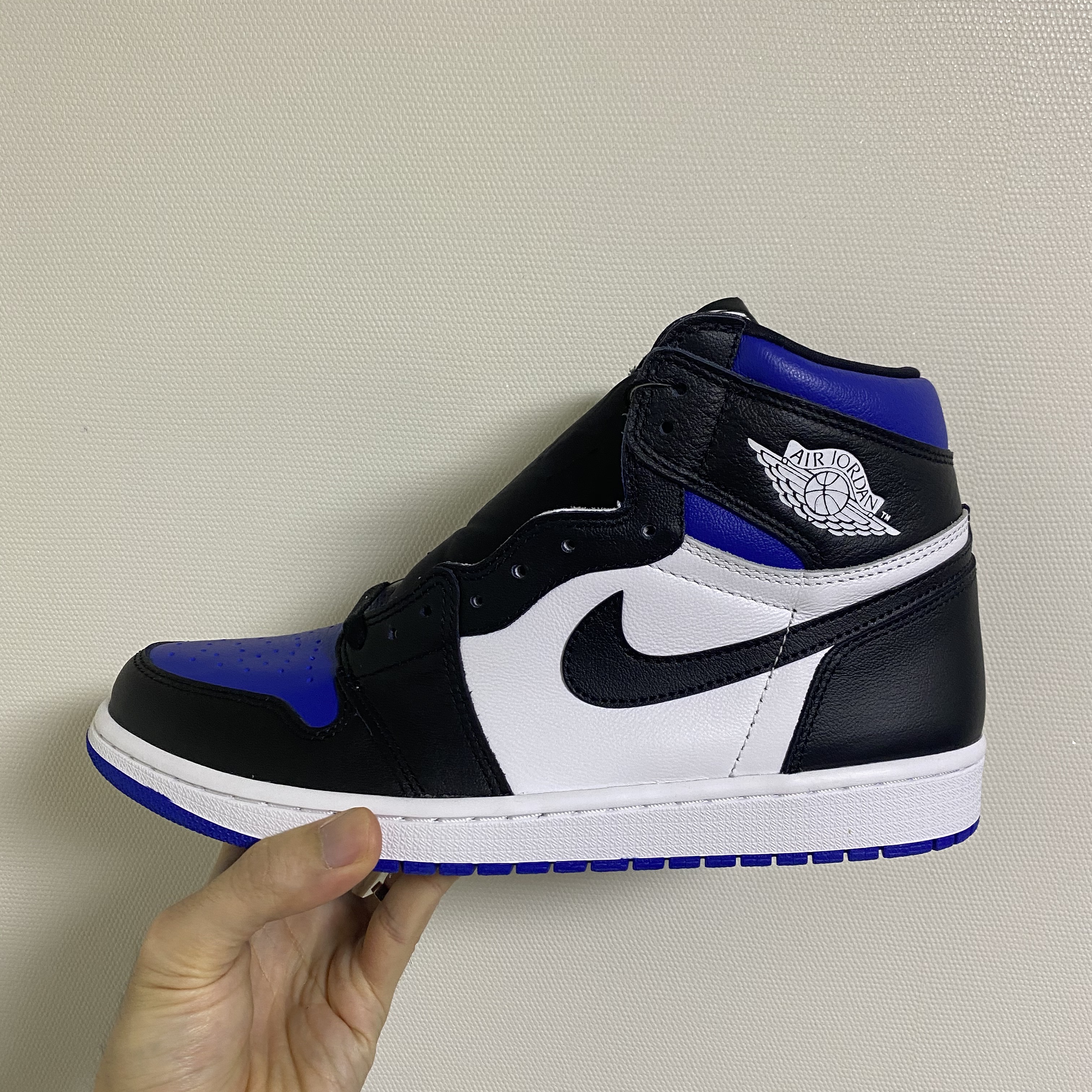 Jordan 1 Retro High OG Royal Toe 착용 스타일