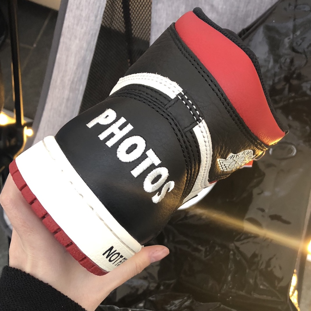 Jordan 1 Retro High Not for Resale Varsity Red 착용 스타일 - 2